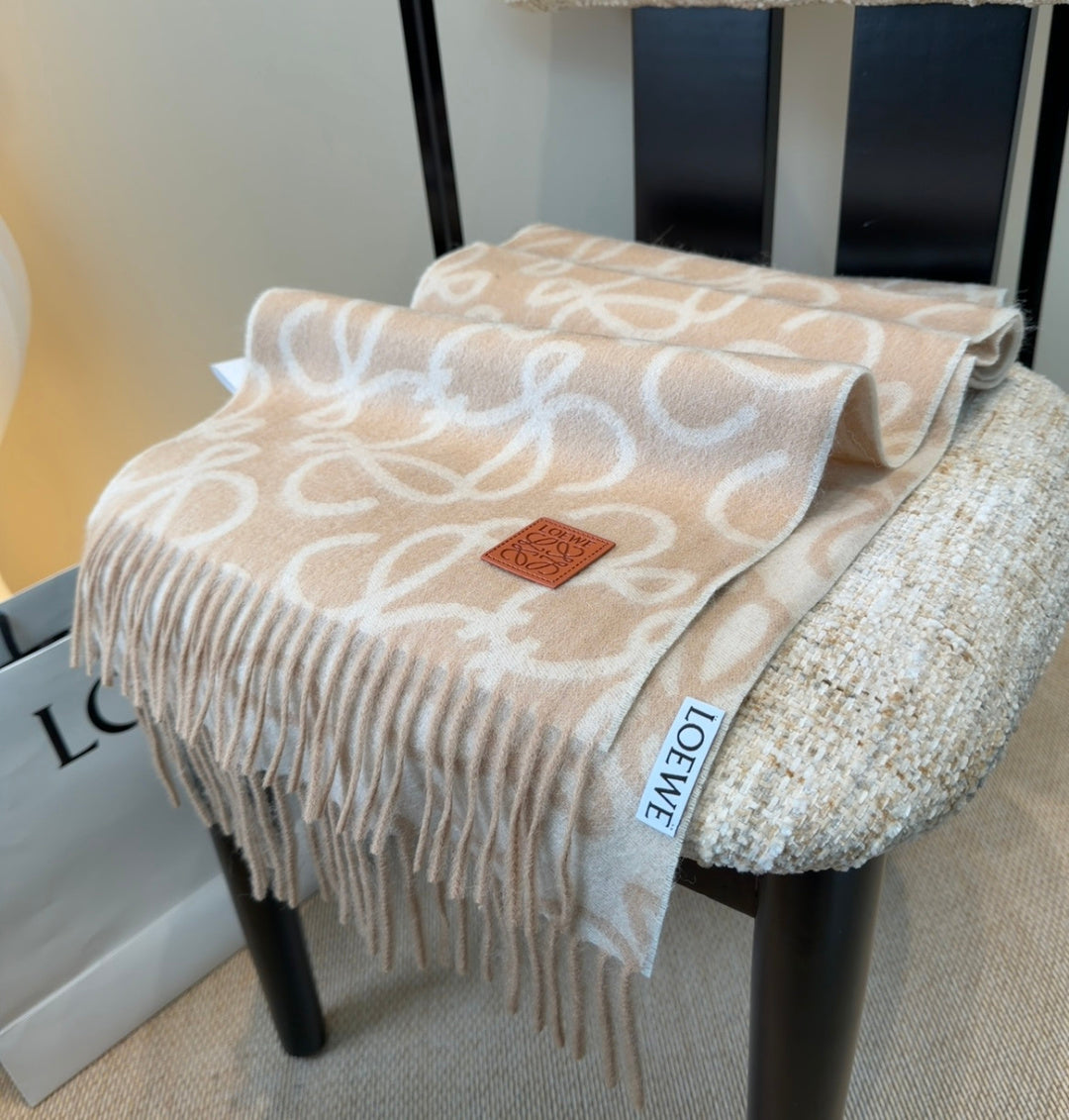 Loewe Scarf 180CM Beige White Wool-blend 100122