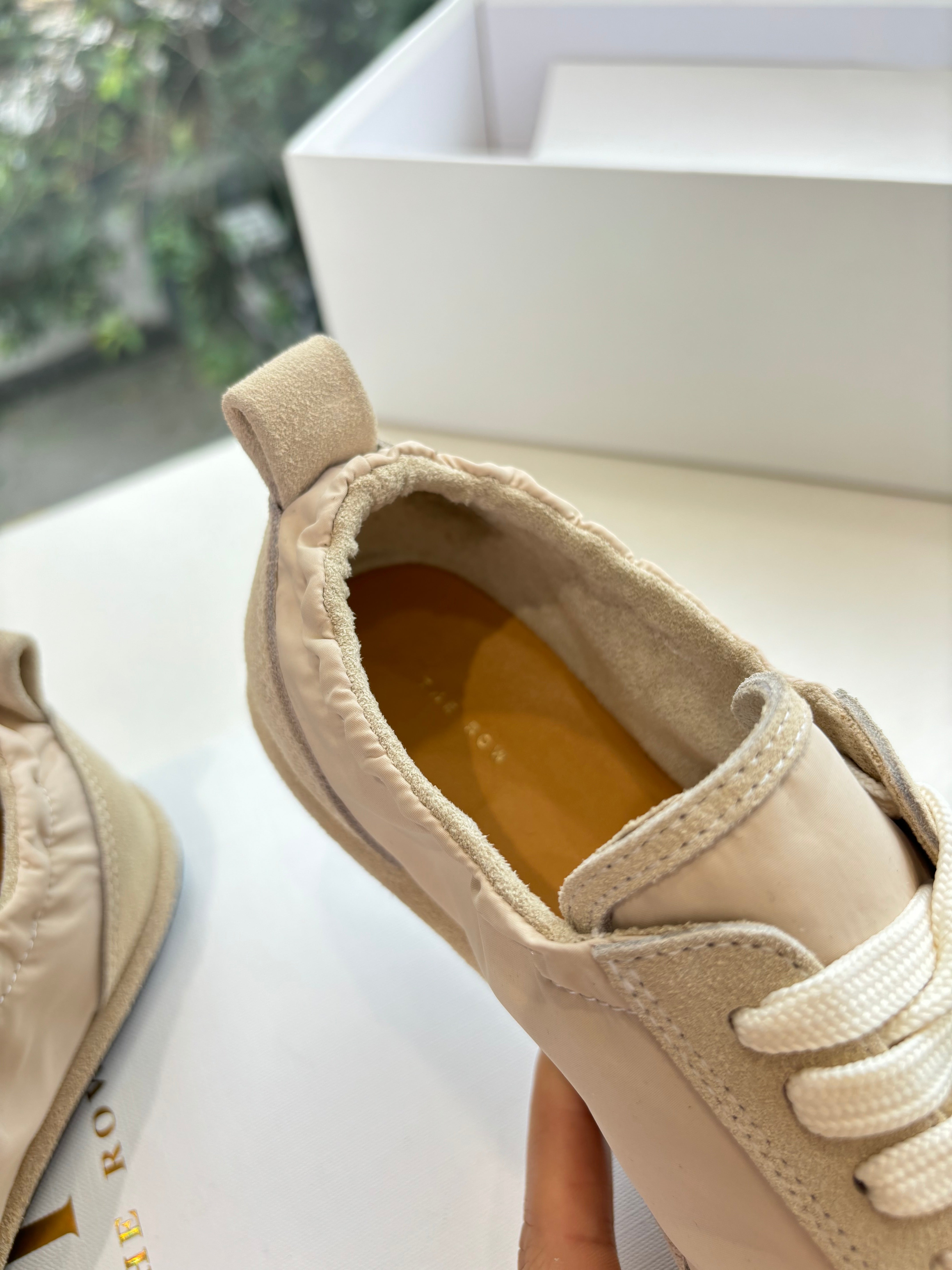 The Row 2025 Sneaker Light Beige Suede Fabric 549358