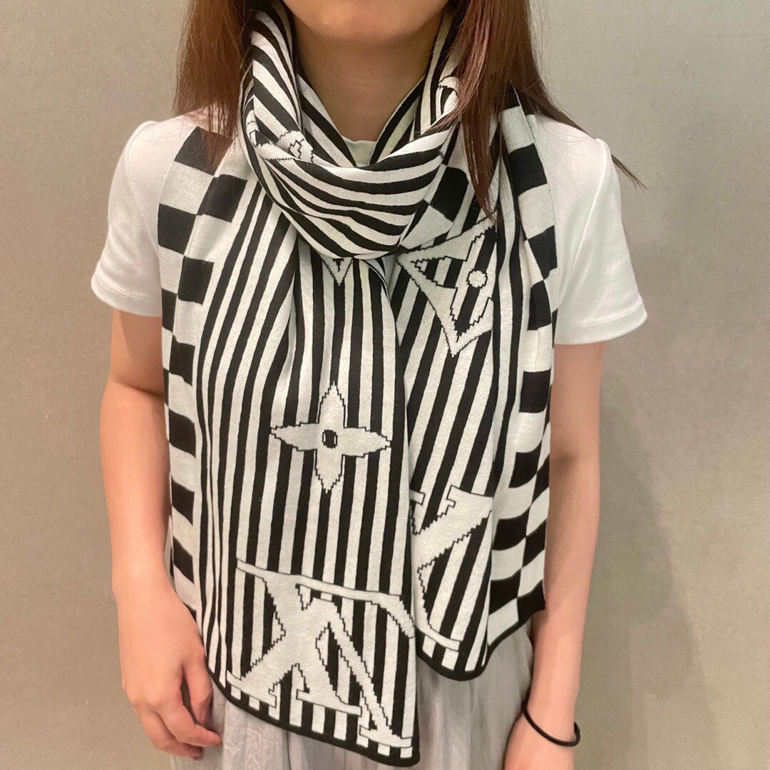 LV Unisex Scarf 180cm White Black Fabric 968477