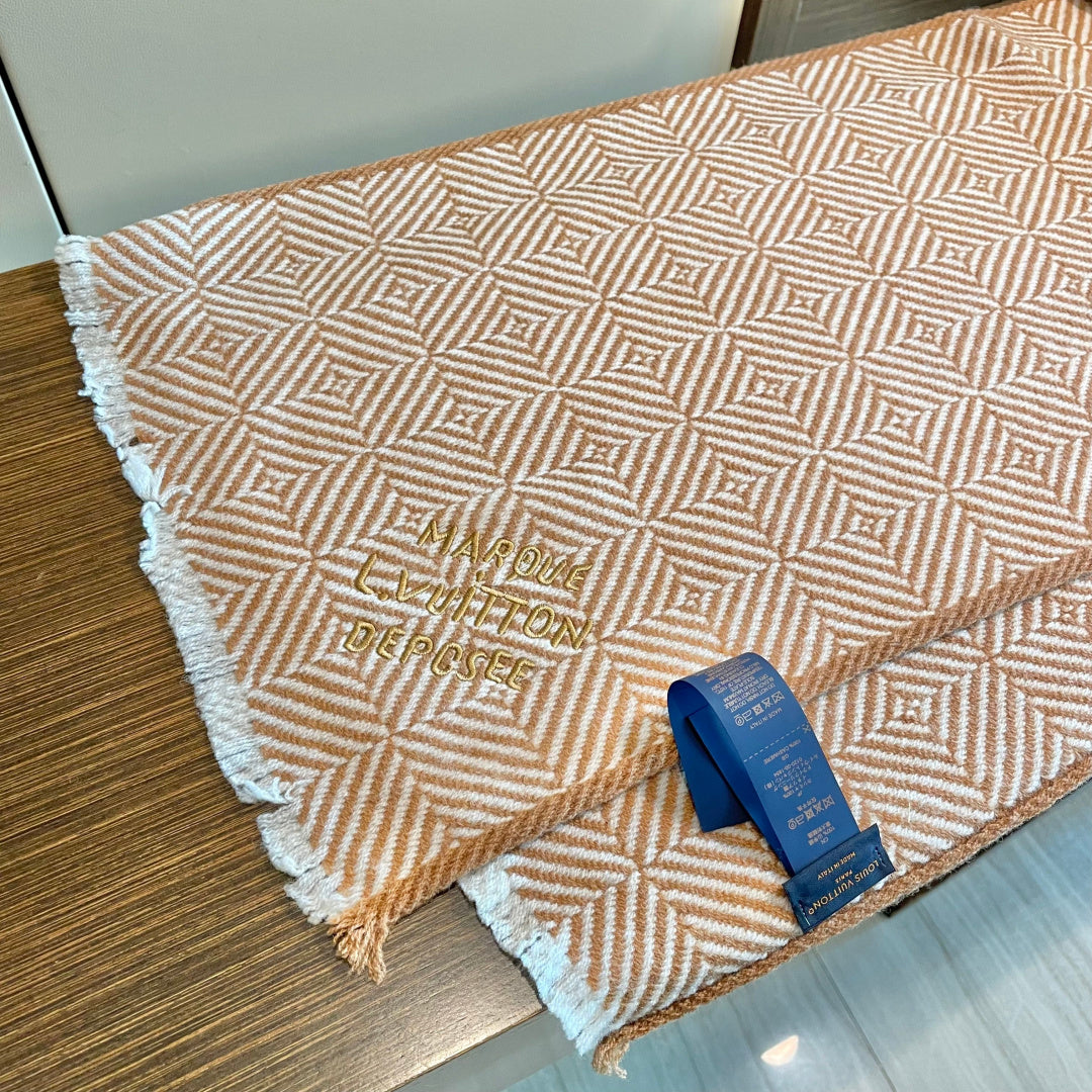 LV Exclusive Scarf 200cm Beige Cashmere 976319