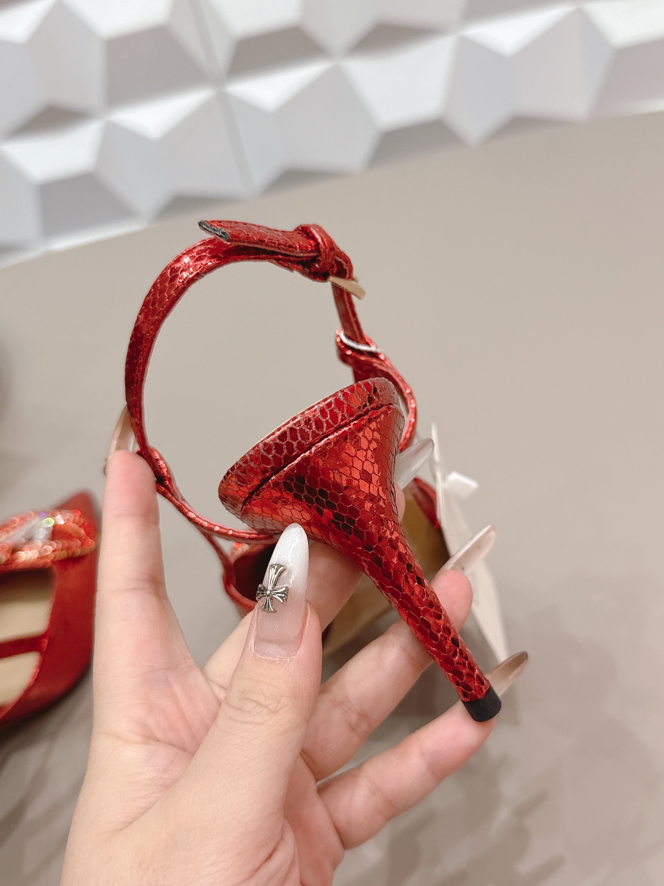 VT 26s Slingback 80 Red Snake Skin 613585
