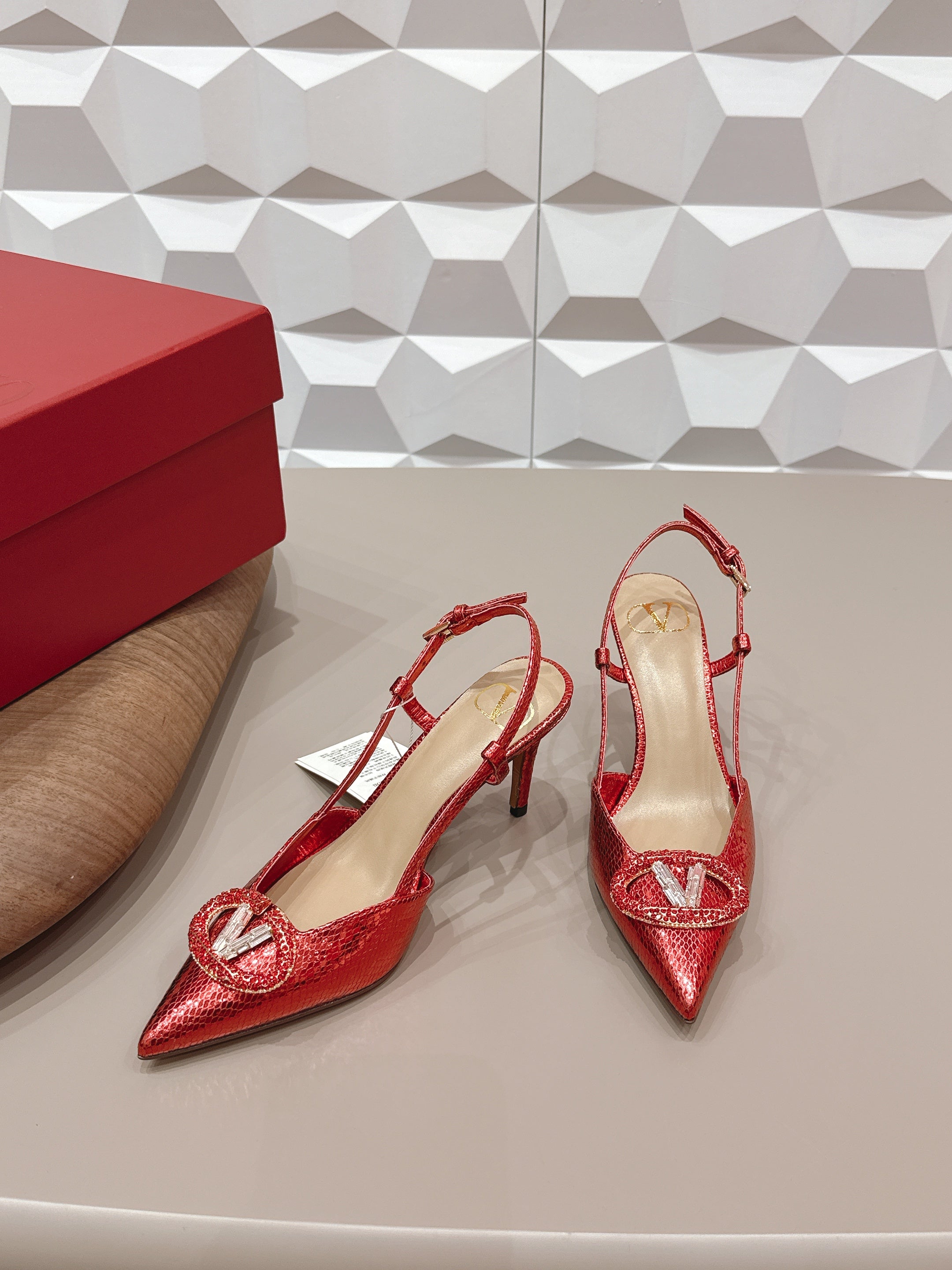 VT 26s Slingback 80 Red Snake Skin 613585