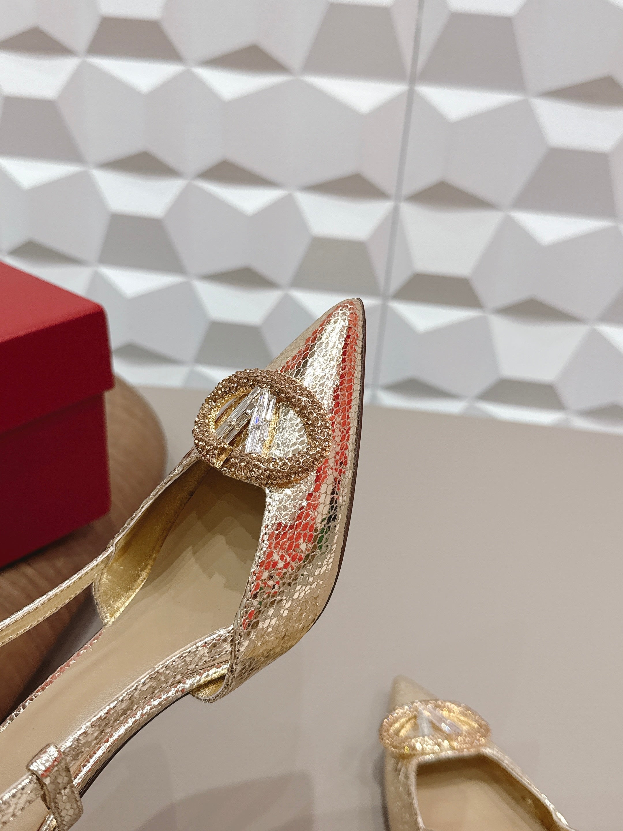 VT 26s Slingback 80 Gold Metallic Snake Skin 613589