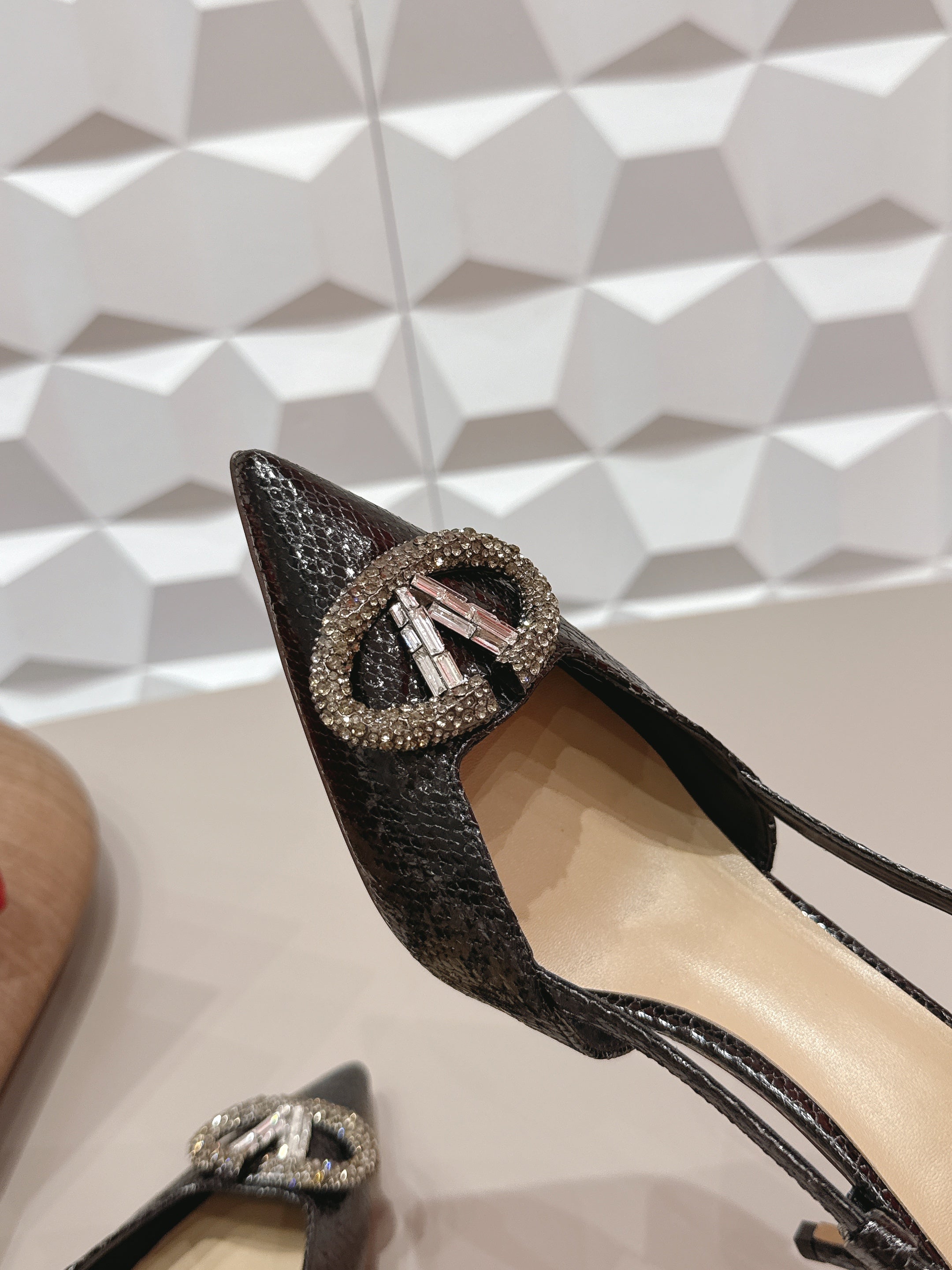 VT 26s Slingback 80 Black Snake Skin 613584