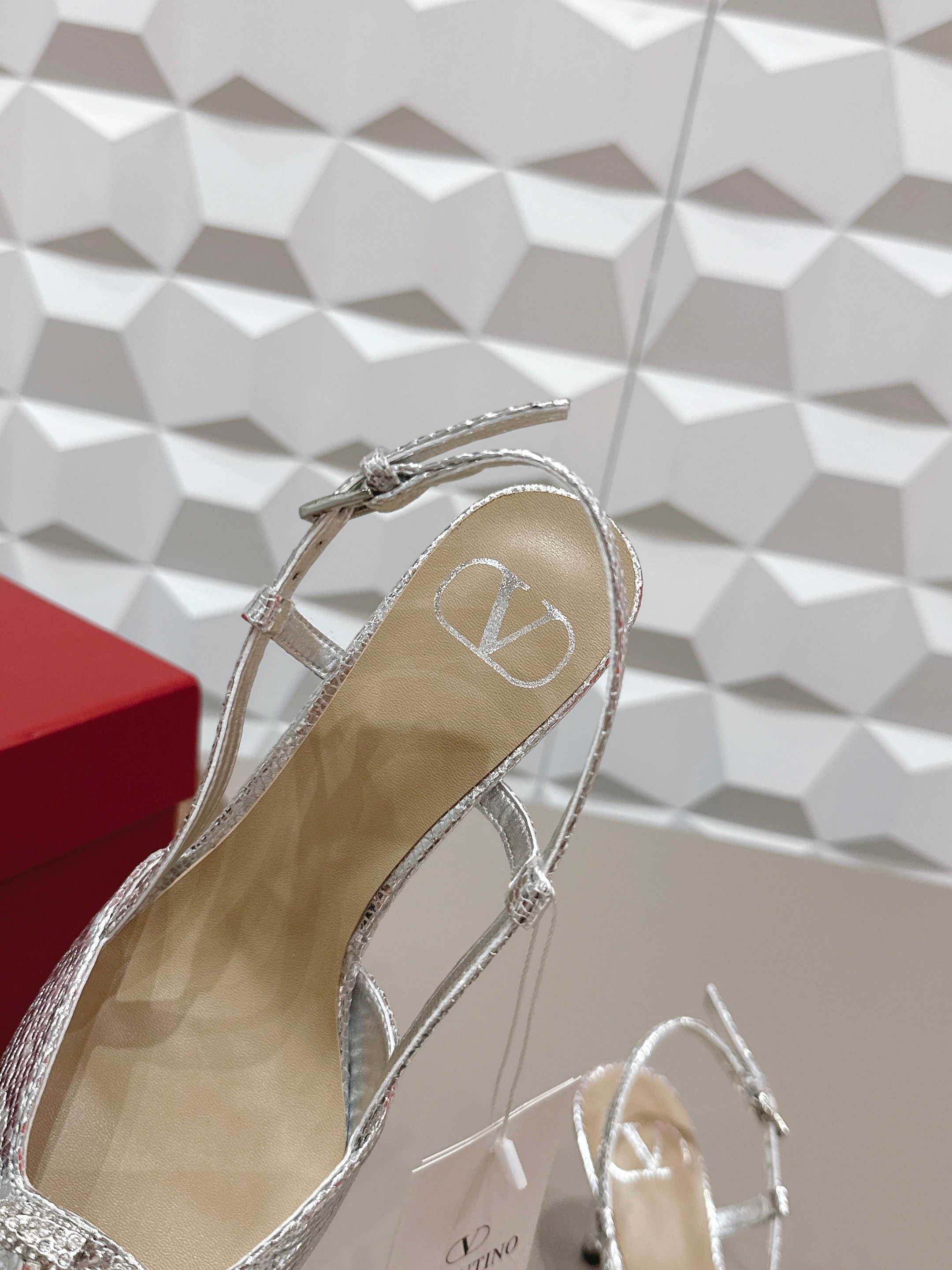 VT 26s Slingback 80 Silver Metallic Snake Skin 613588