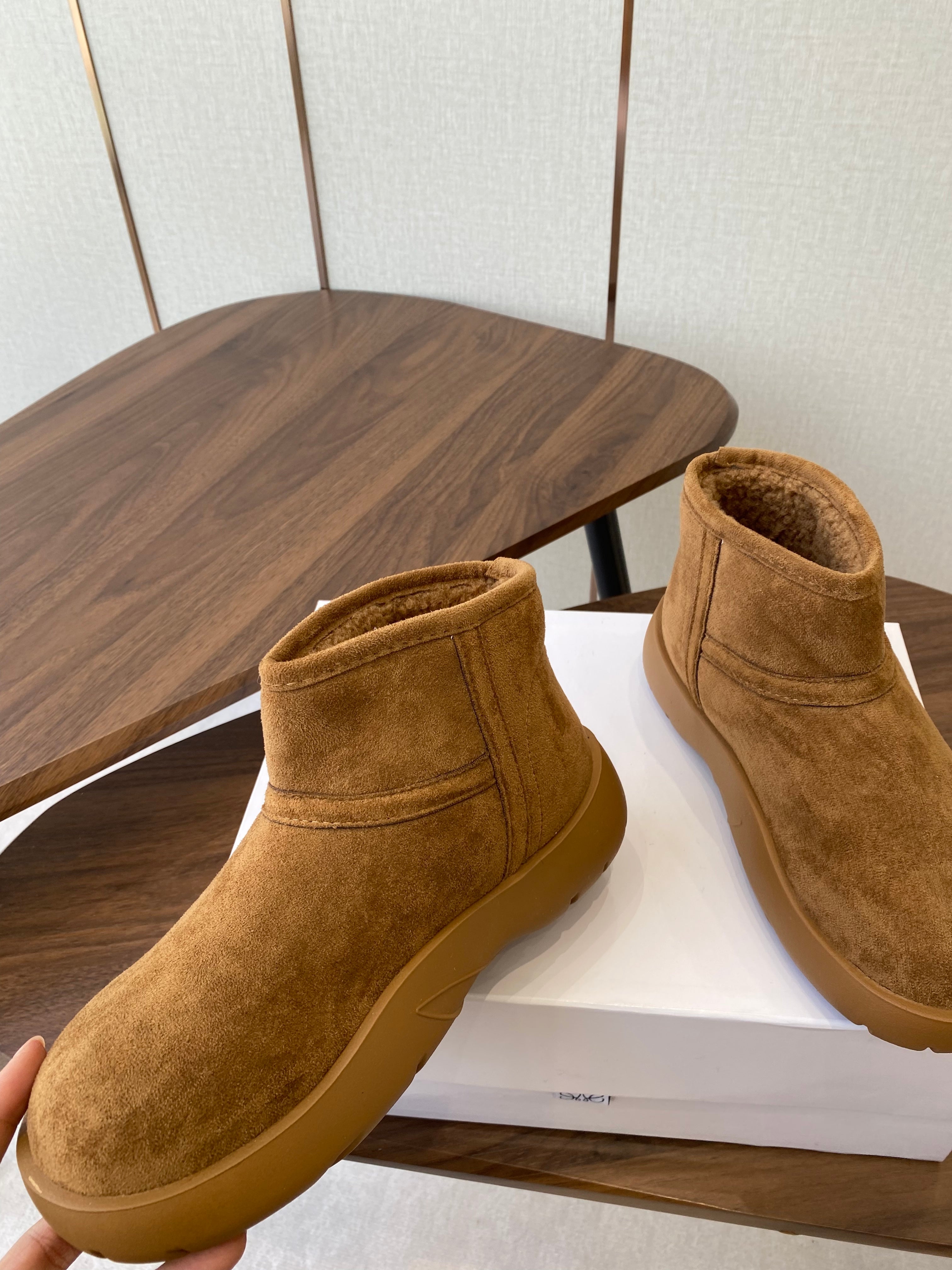 Loewe snow boots brown suede wool 477796