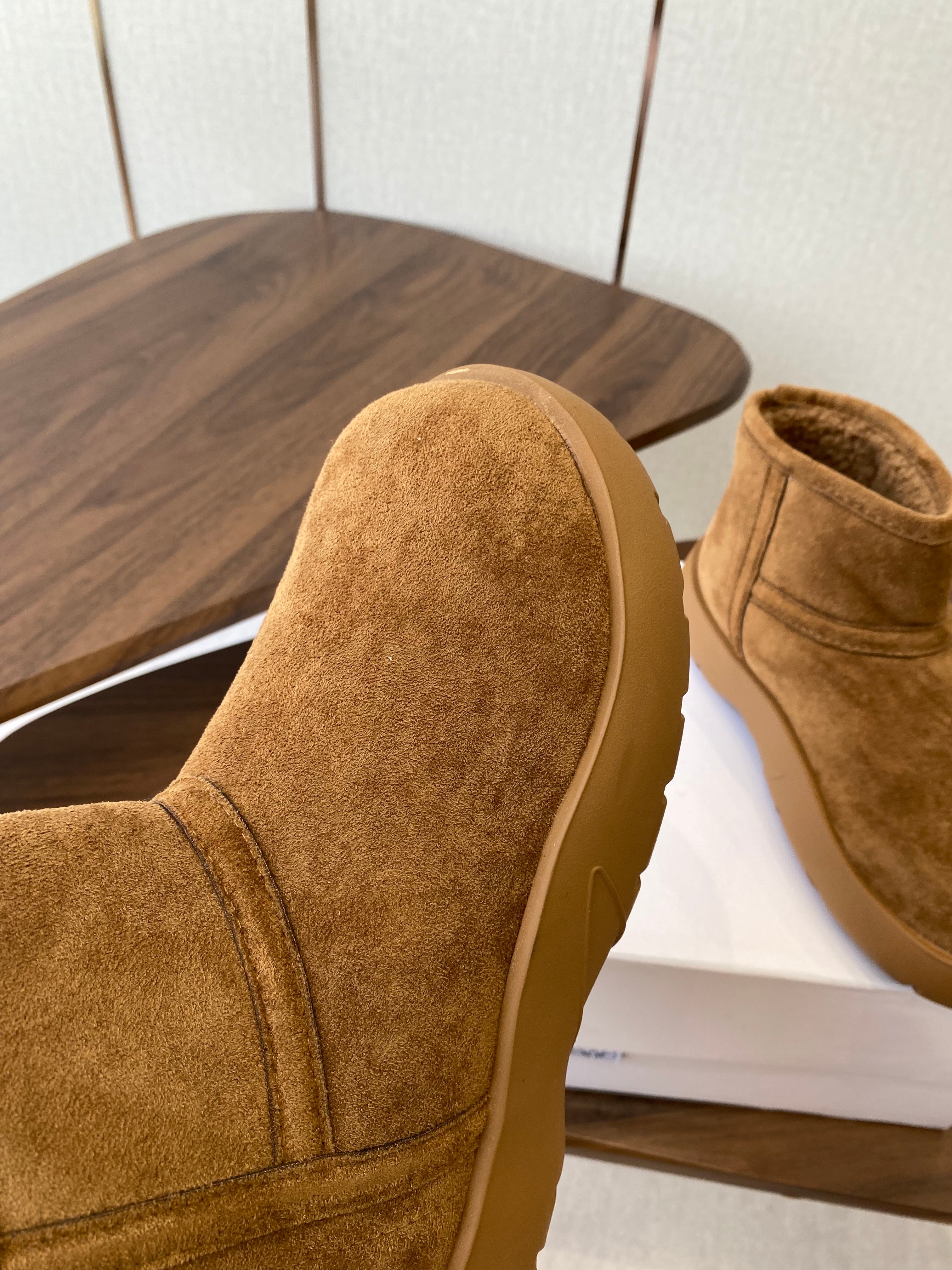 Loewe snow boots brown suede wool 477796