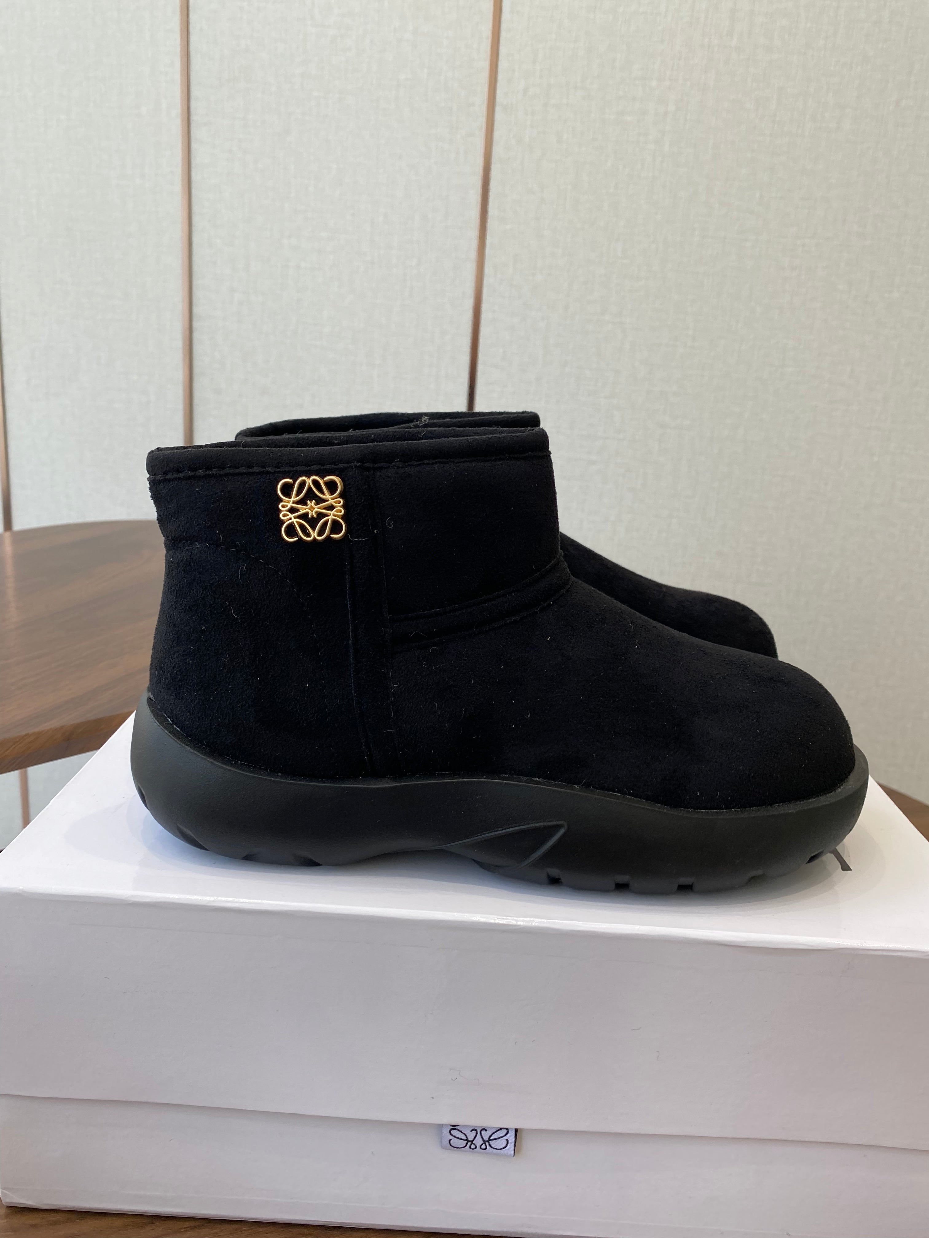 Loewe snow boots black suede wool 477797