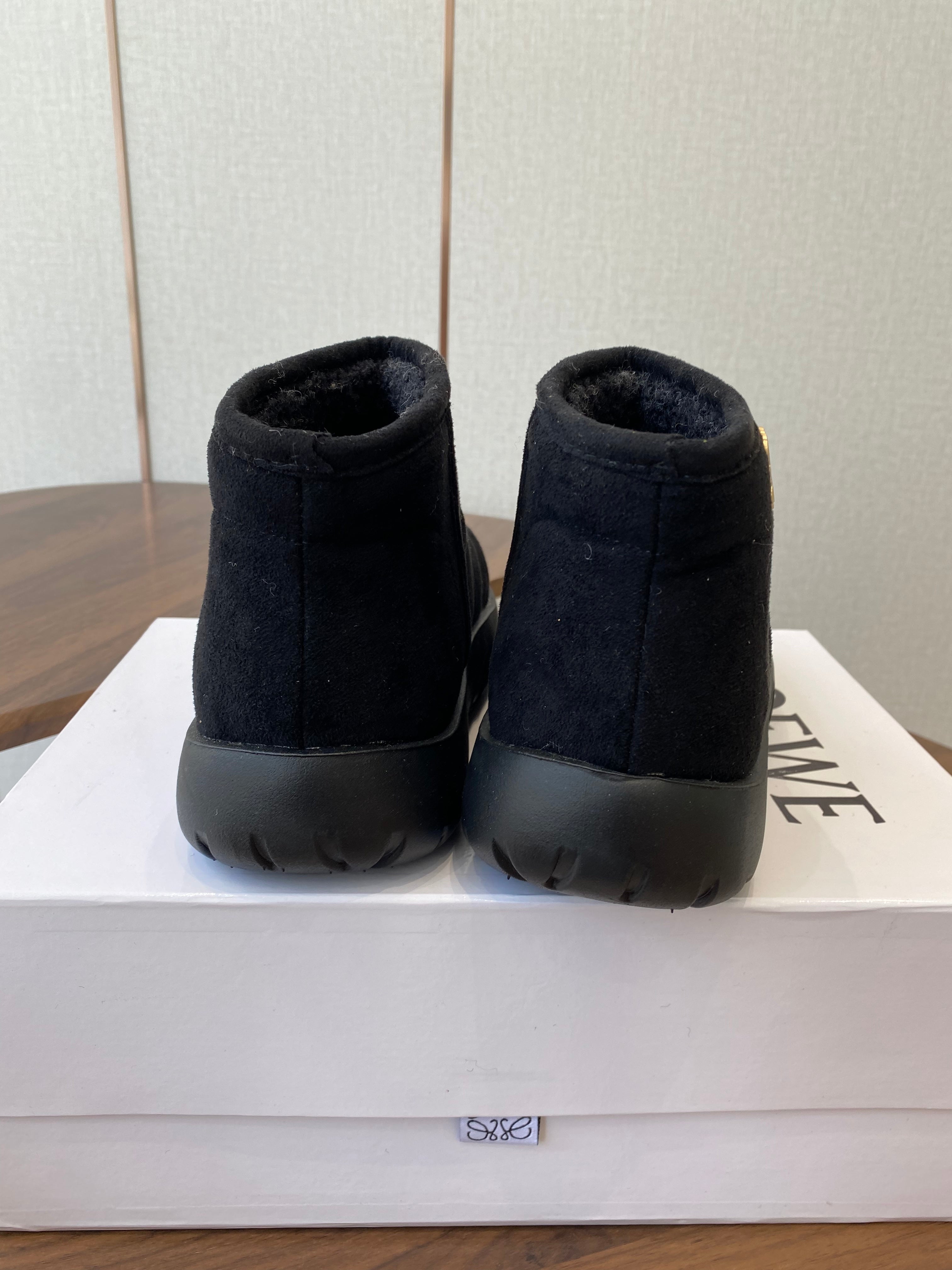 Loewe snow boots black suede wool 477797