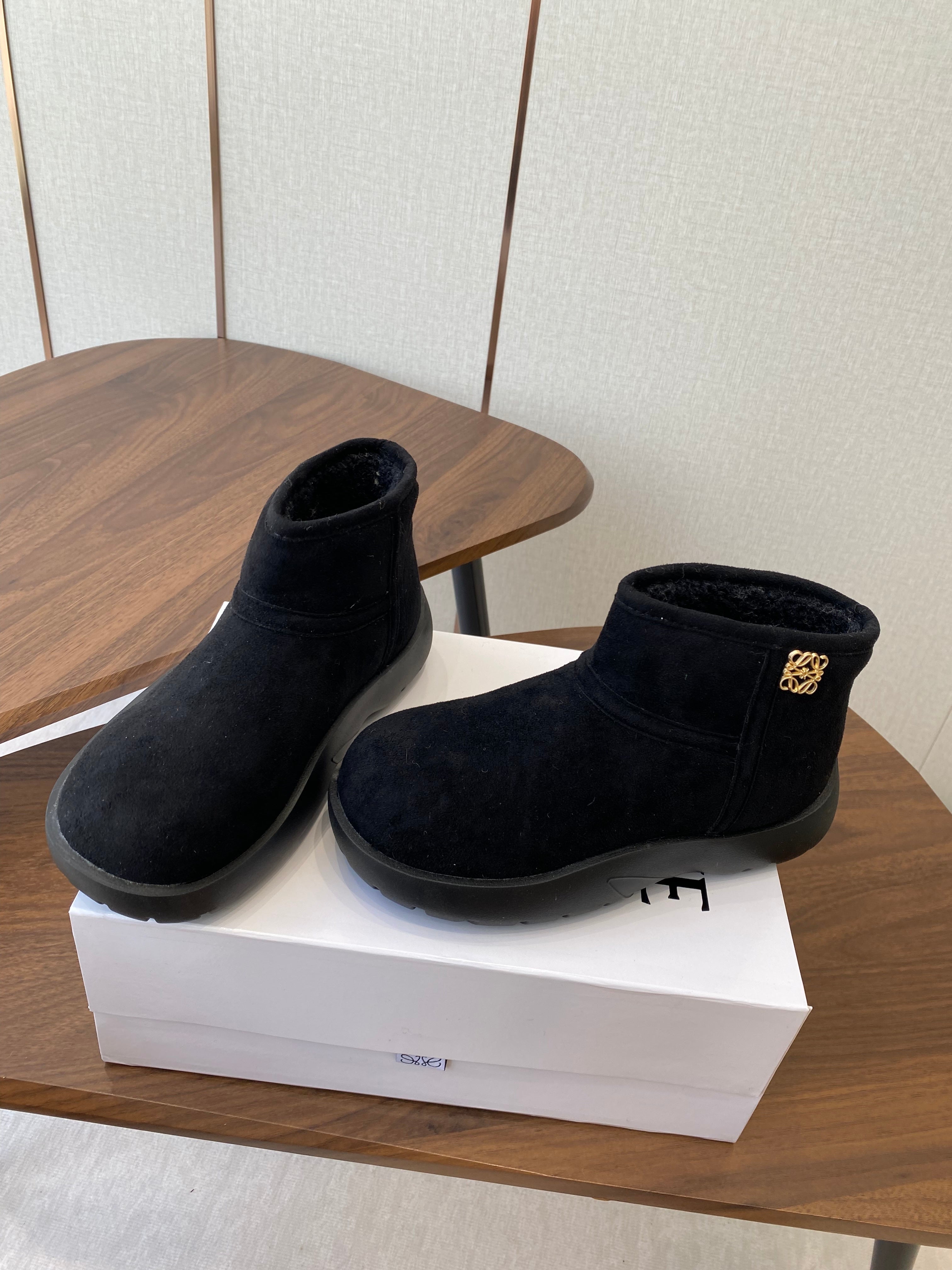 Loewe snow boots black suede wool 477797