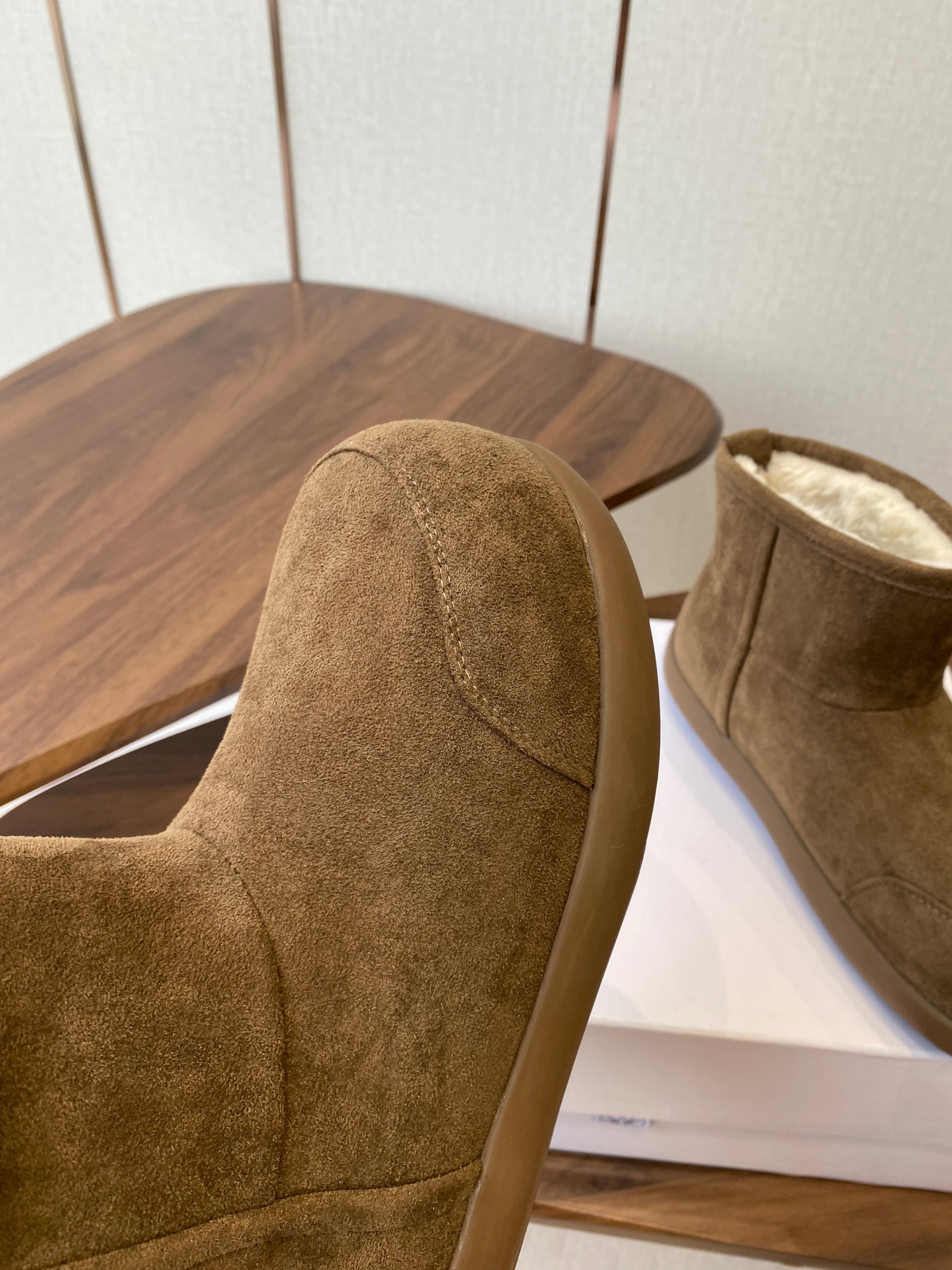 Loewe snow boots brown white suede wool 477798