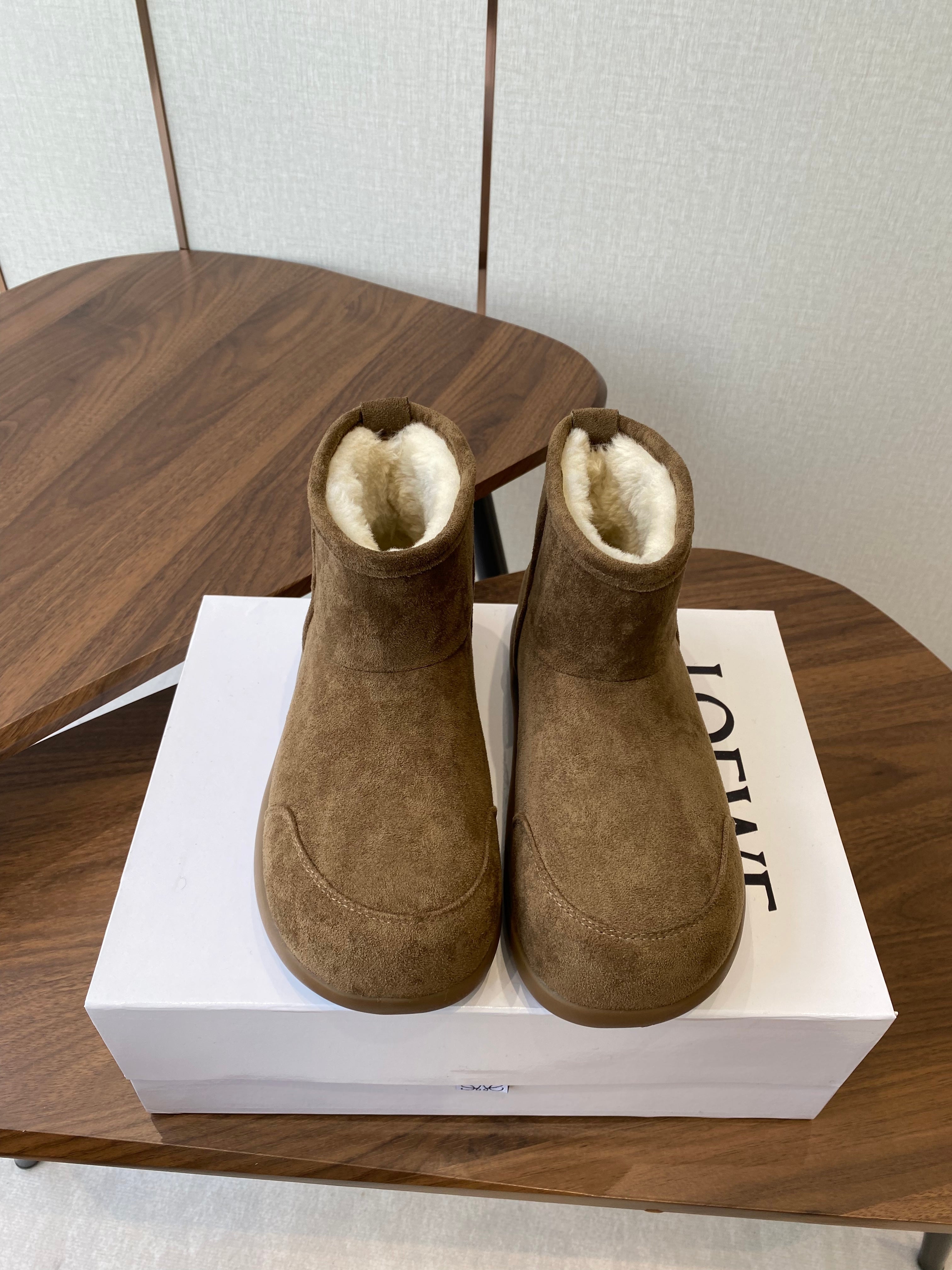 Loewe snow boots brown white suede wool 477798