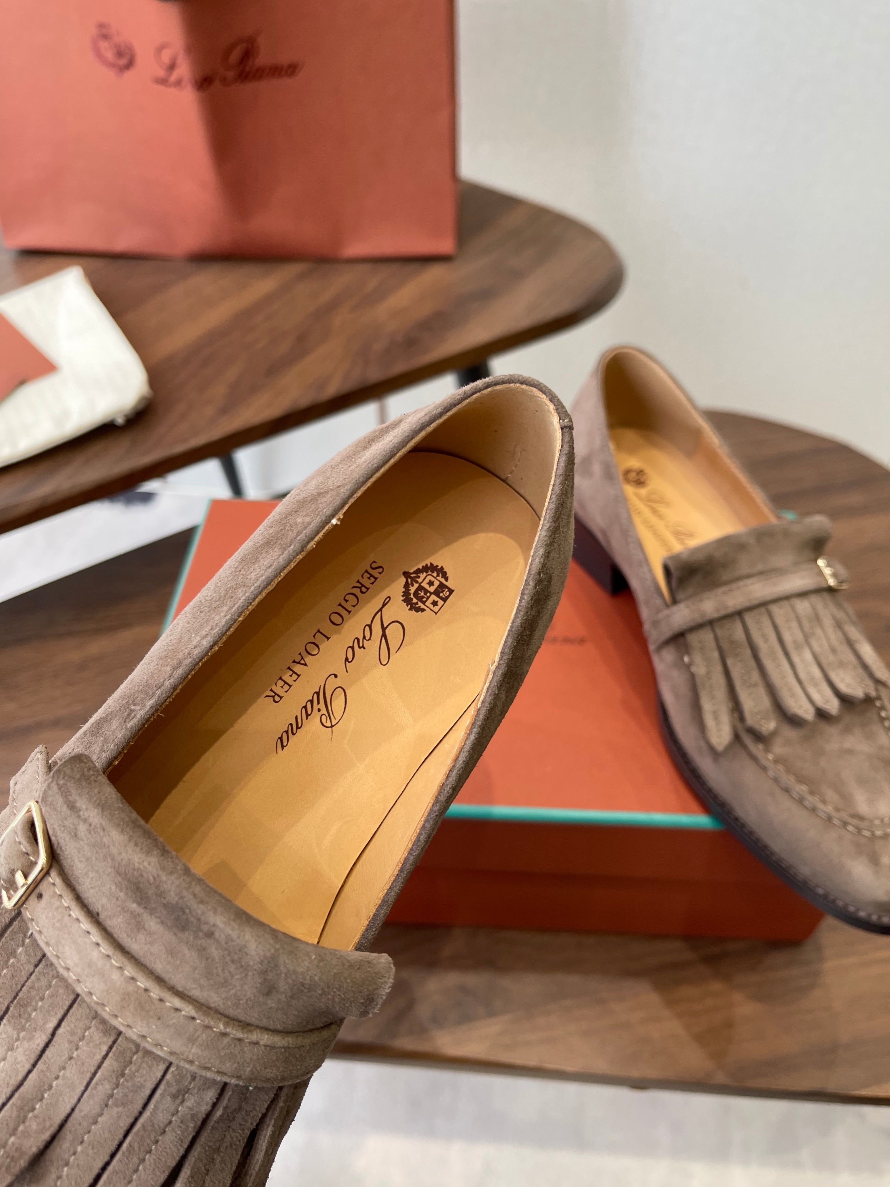 LP 26SS Loafers Brown Suede 579614