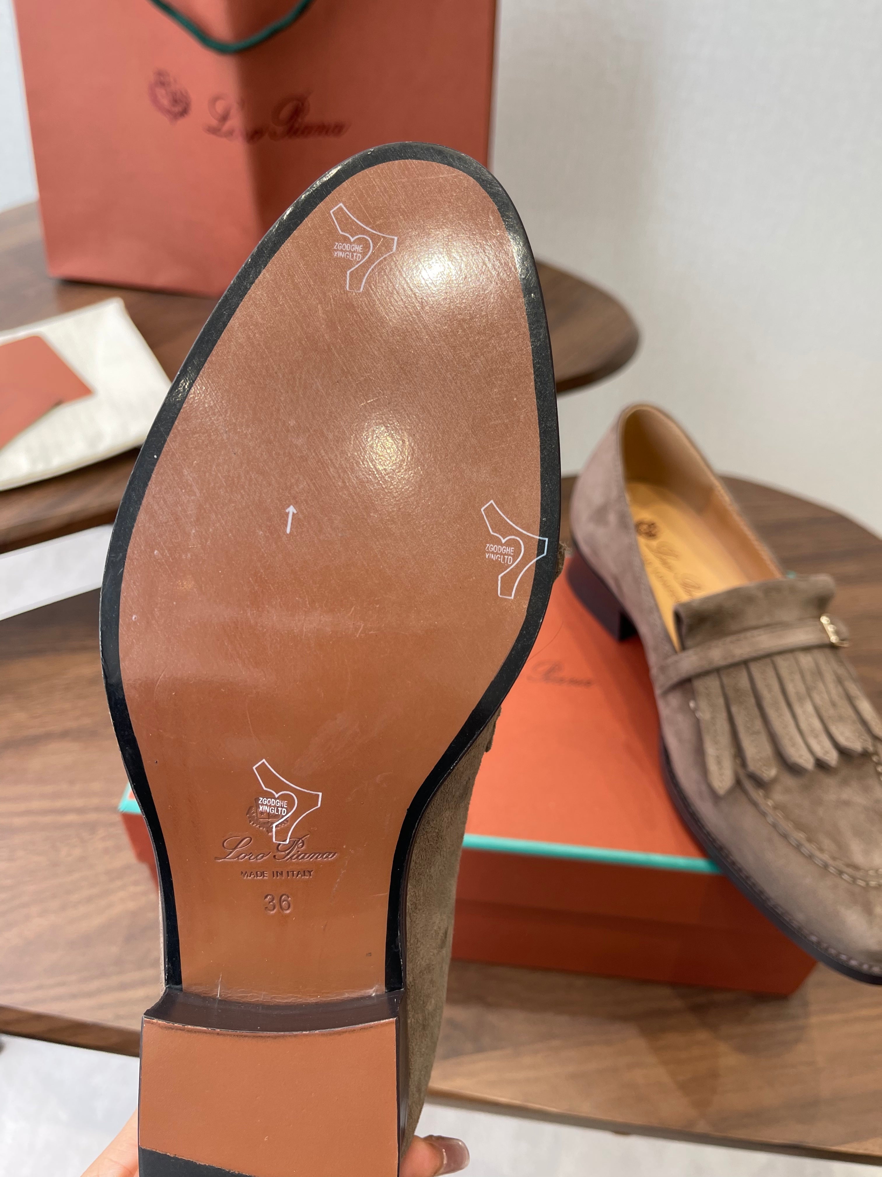 LP 26SS Loafers Brown Suede 579614