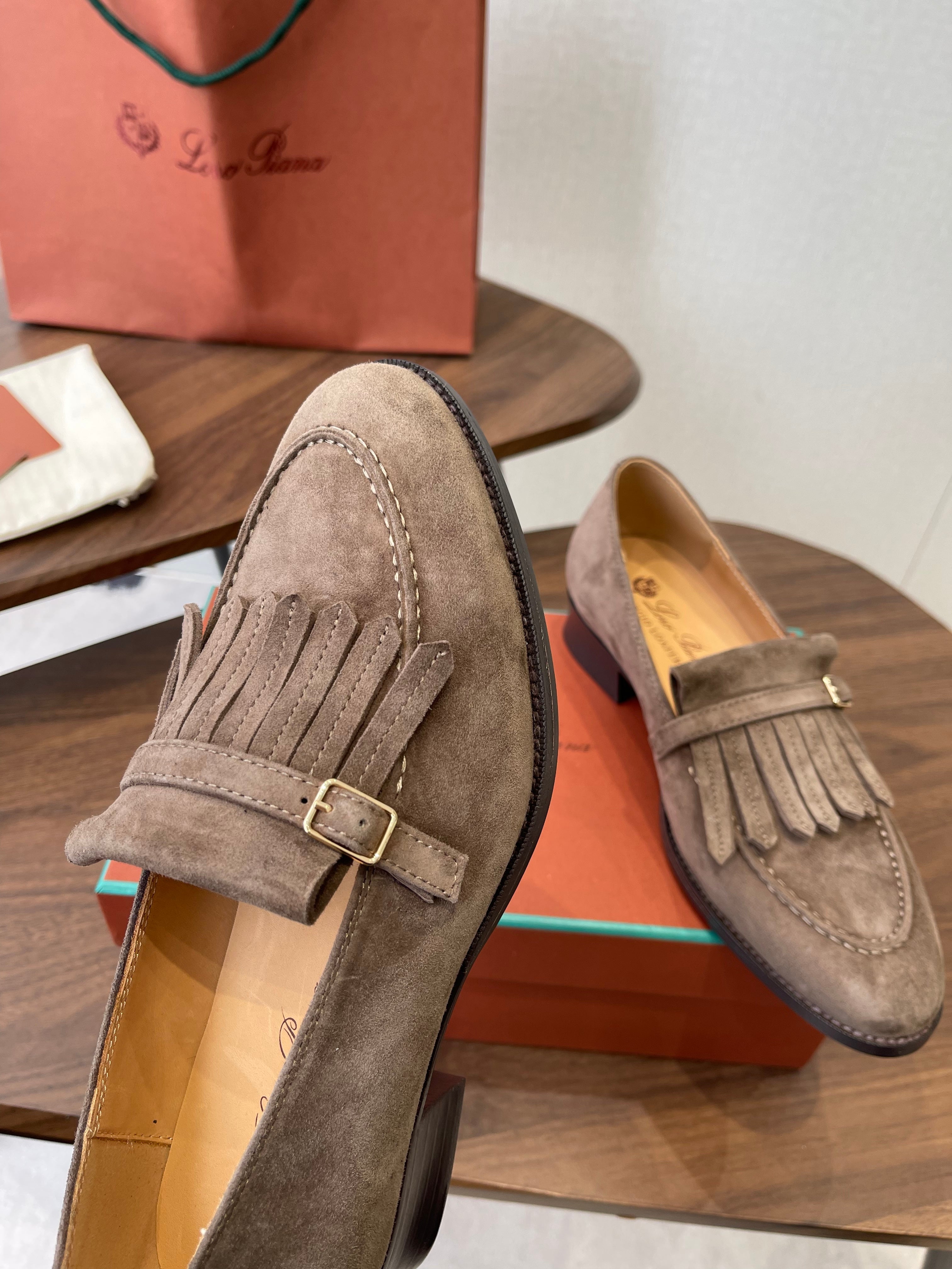 LP 26SS Loafers Brown Suede 579614