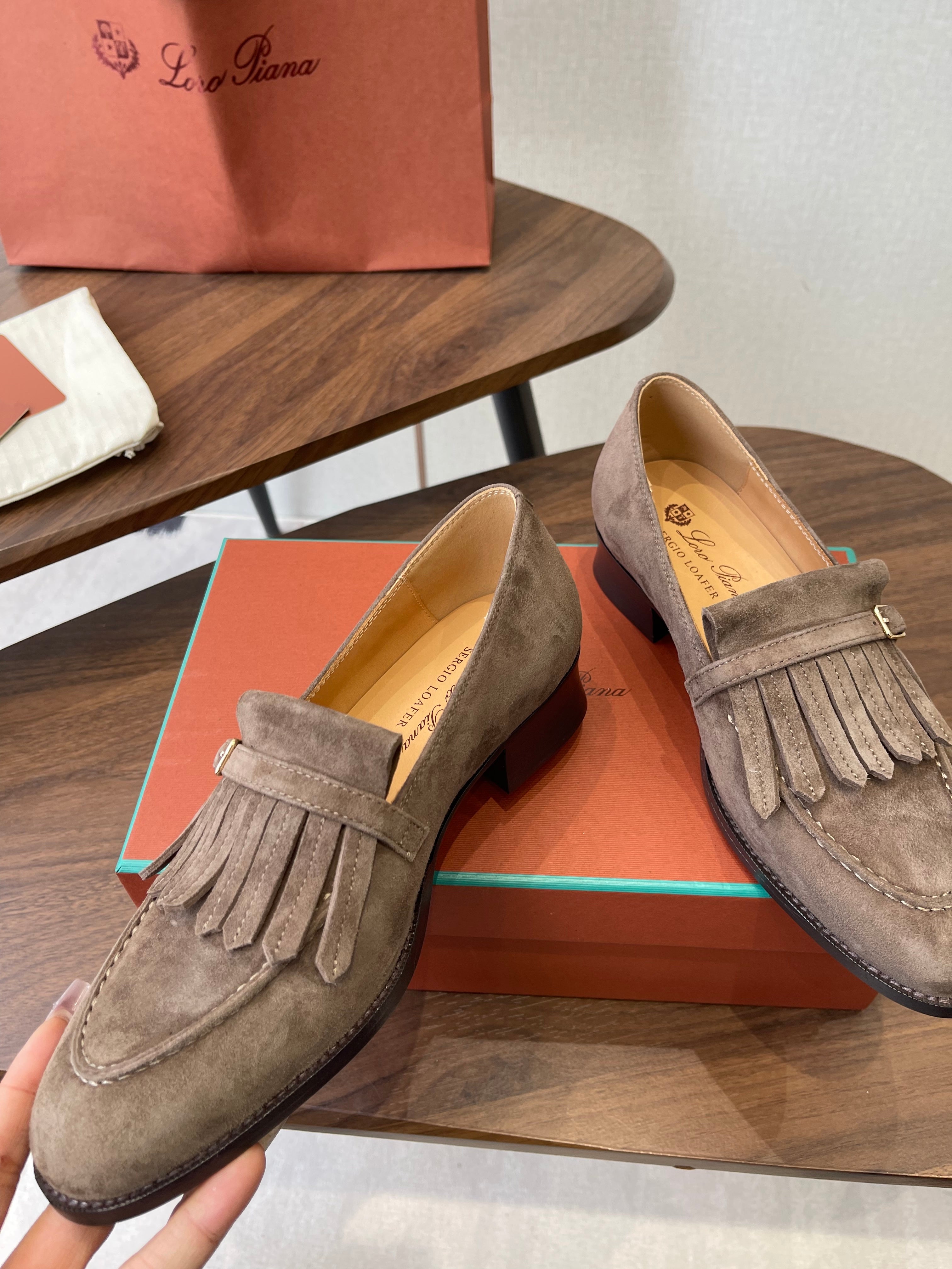 LP 26SS Loafers Brown Suede 579614