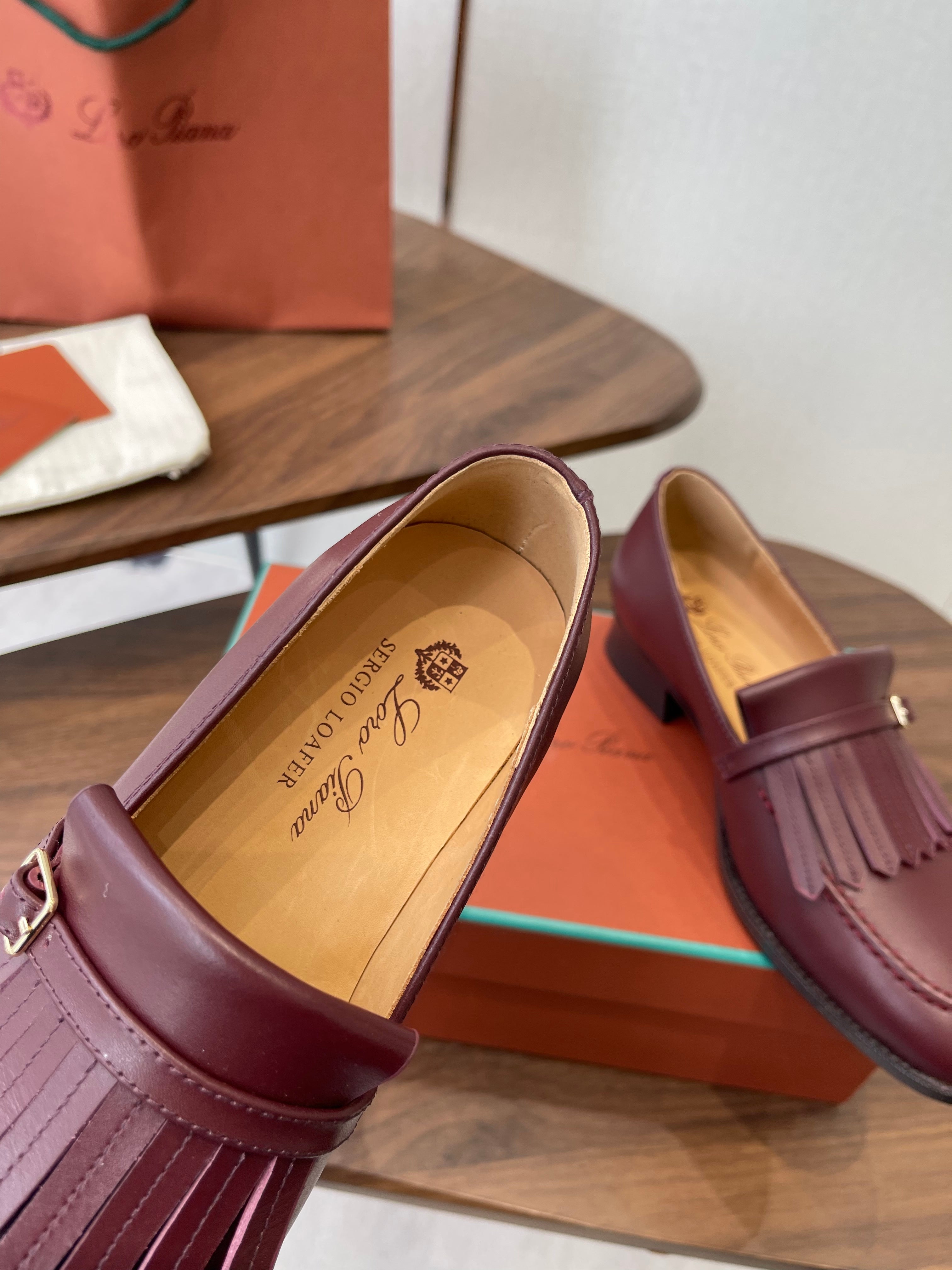 LP 26SS Loafers Burgundy Lambskin 579620