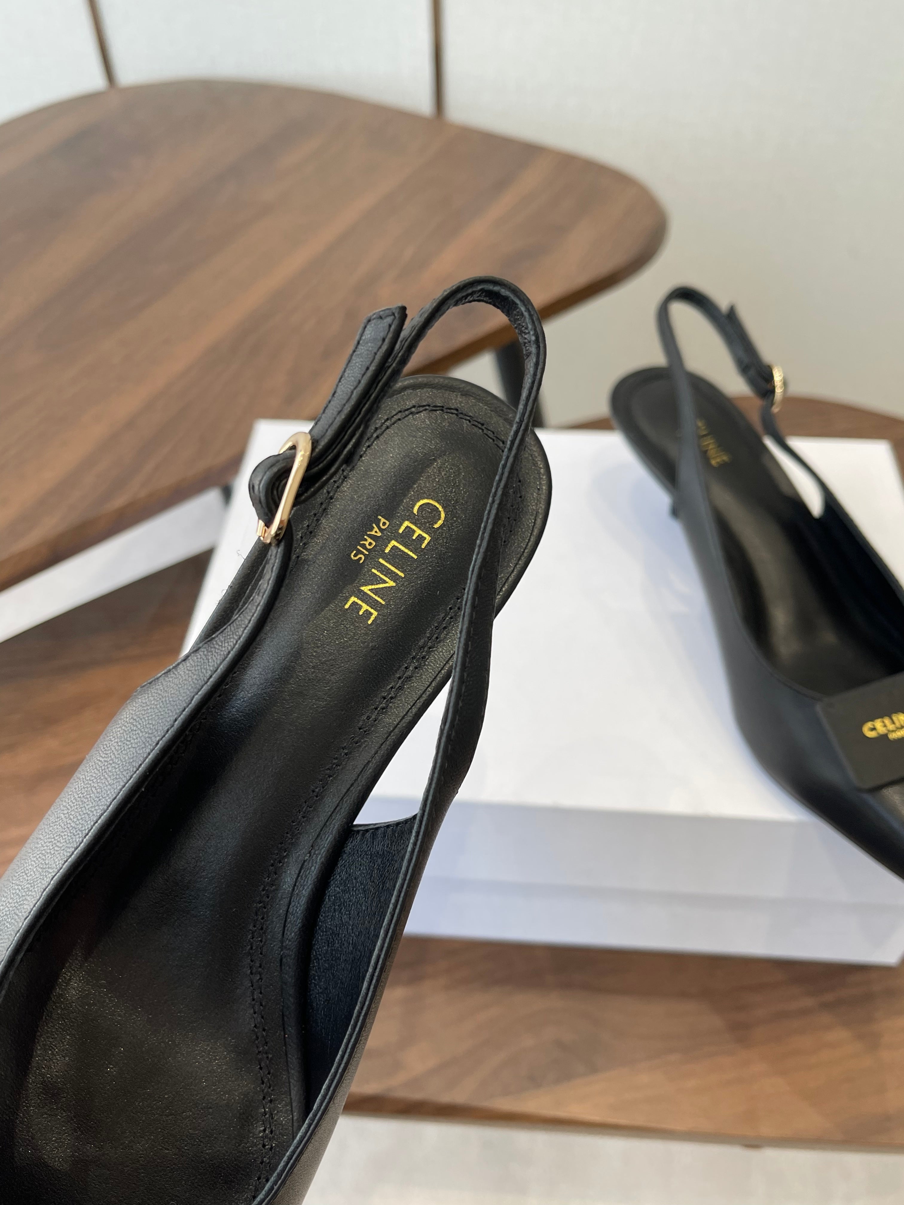 Celine 26  Pointed-Toe Slingback Black Sheepskin 624686