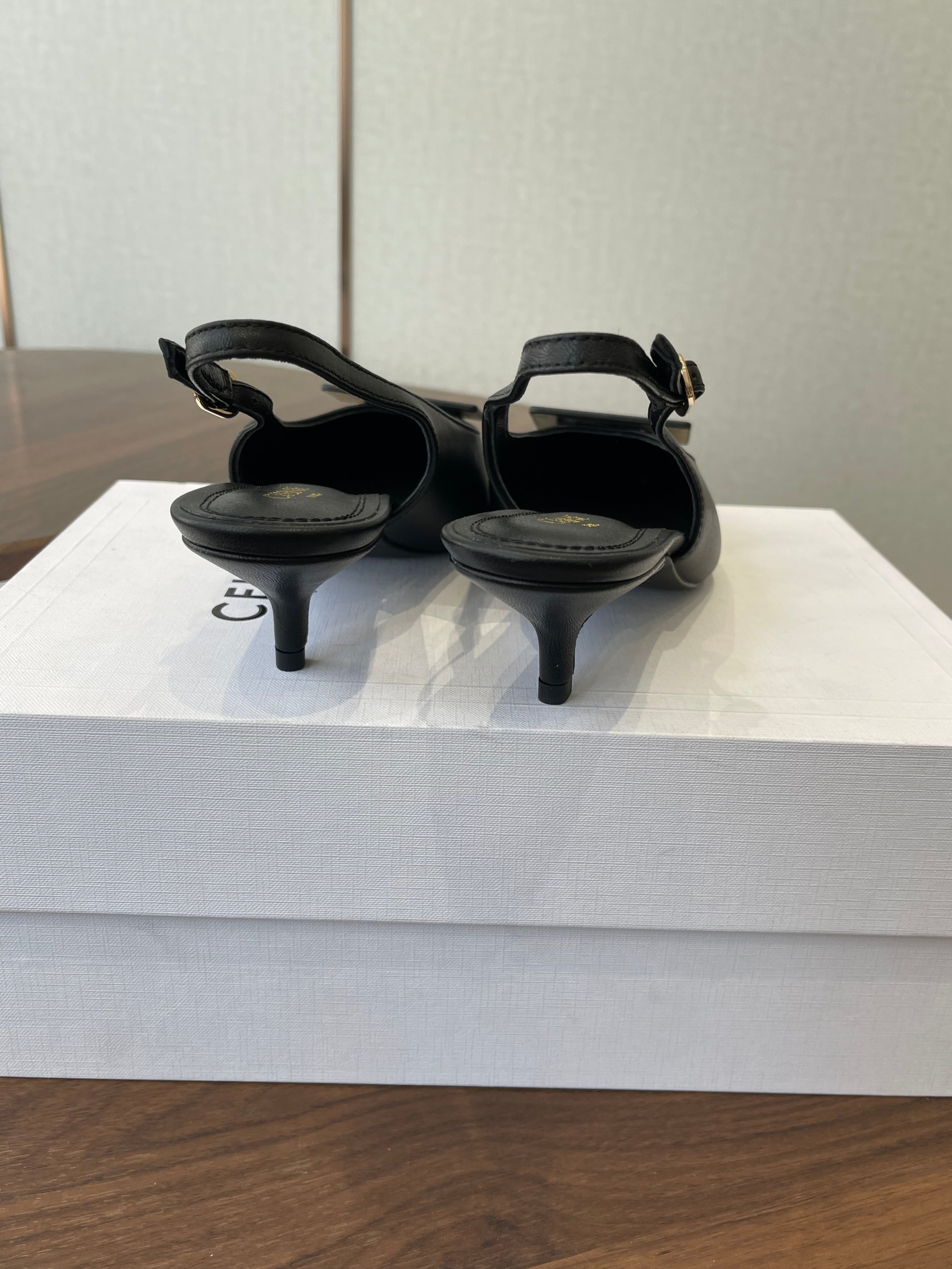 Celine 26  Pointed-Toe Slingback Black Sheepskin 624686