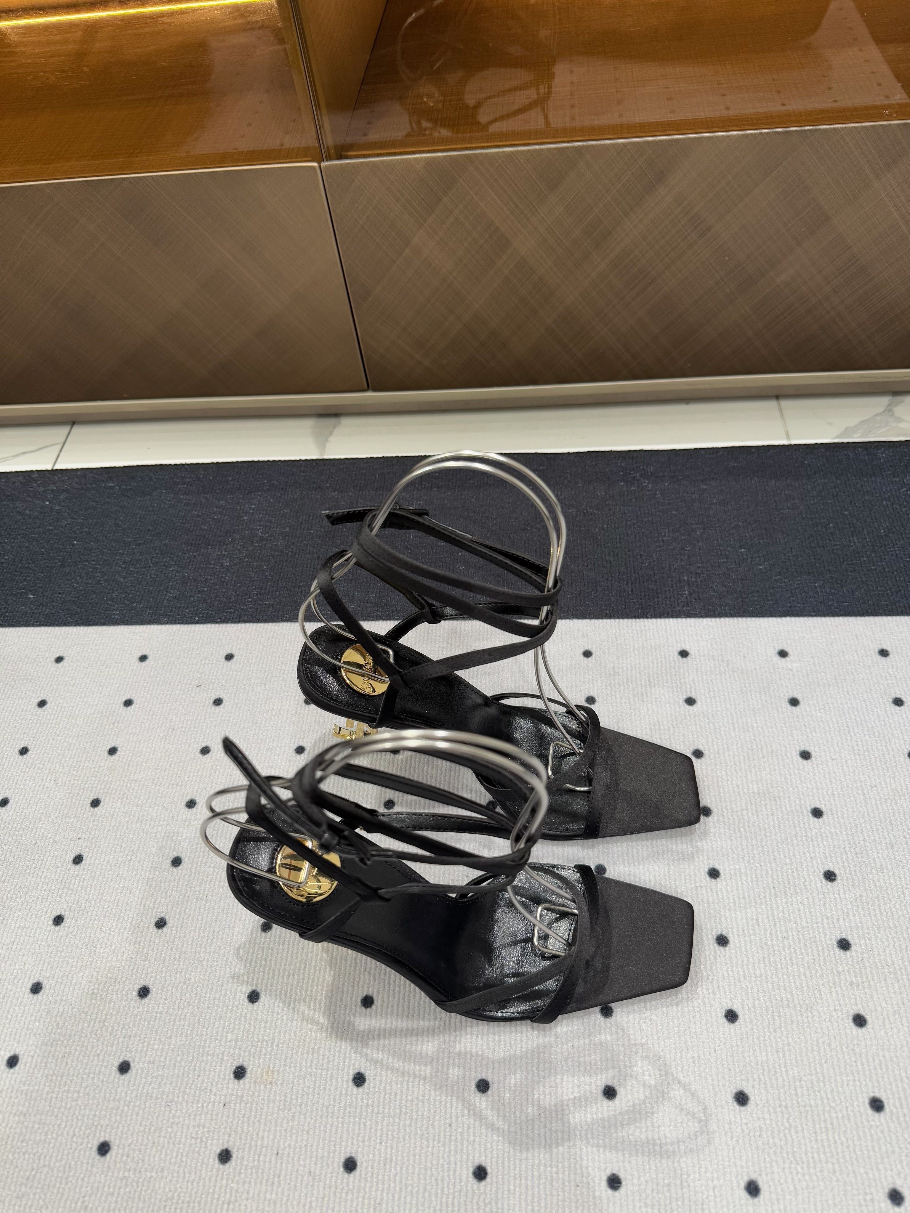 SATIN OPYUM HIGH SANDALS BLACK