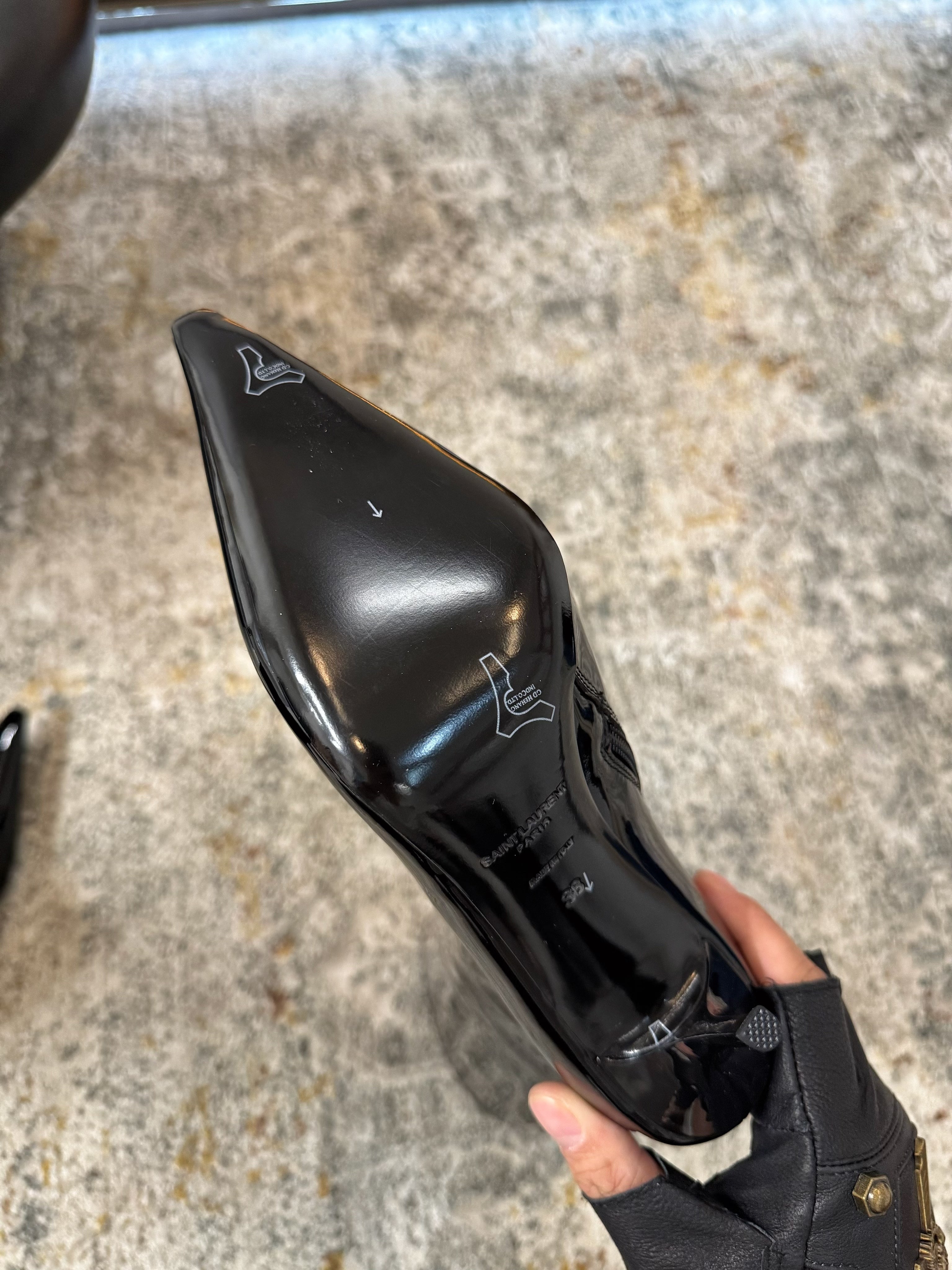 YSL 2025 Boot Black Patent Leather 571309