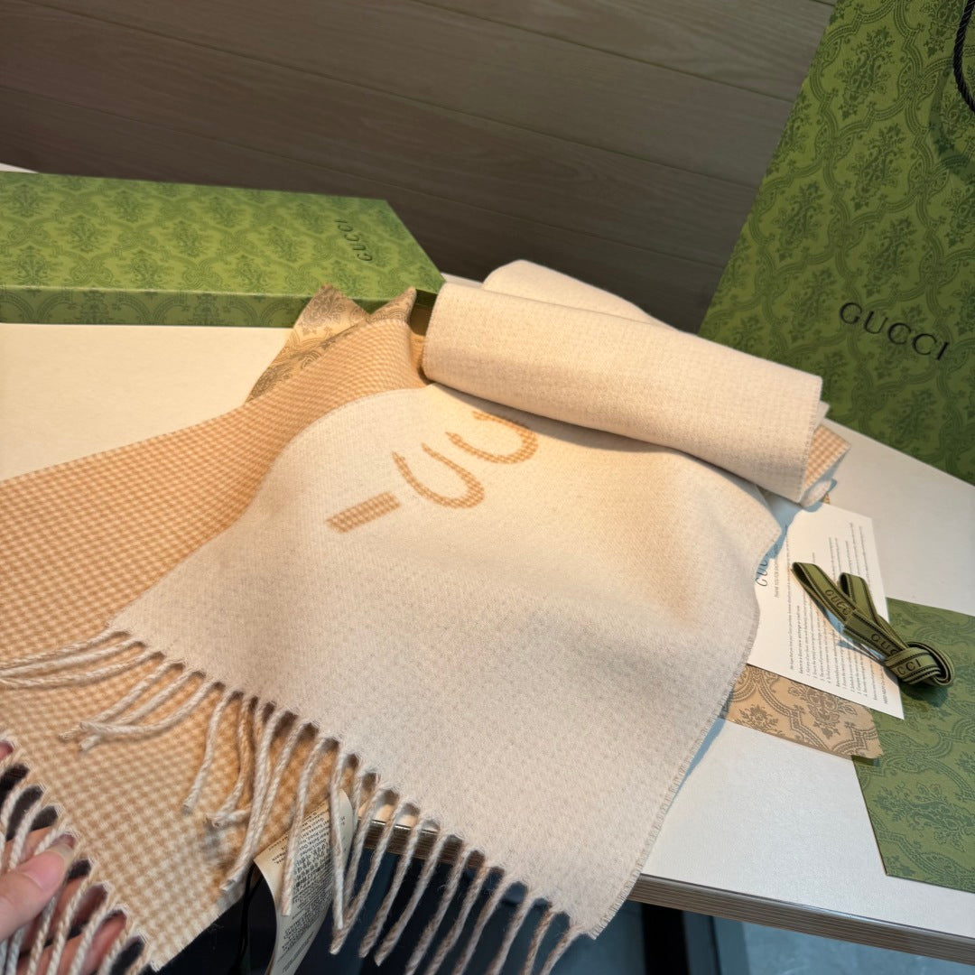GG Houndstooth Scarf 180CM Beige Cashmere 288335