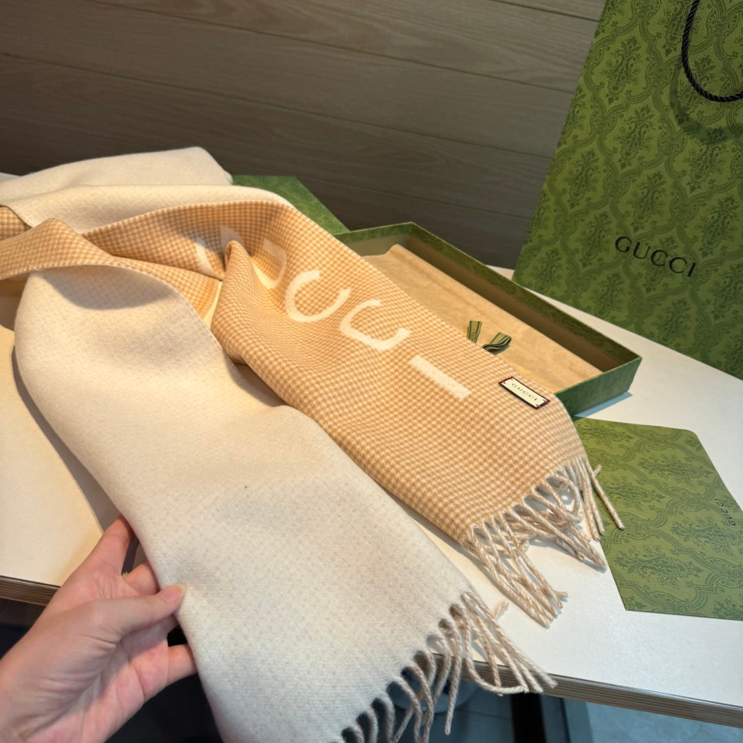 GG Houndstooth Scarf 180CM Beige Cashmere 288335