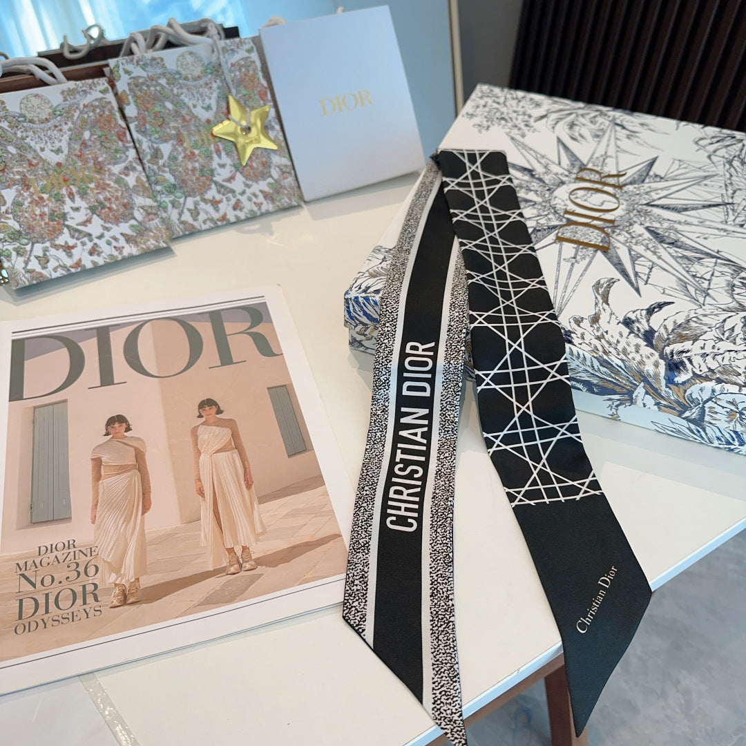 CC  Twilly Mini Scarf 120cm Black Mulberry Silk 945731