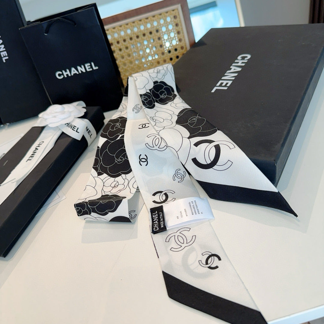 CC  Twilly Mini Scarf 120cm White  Black Mulberry Silk 953291