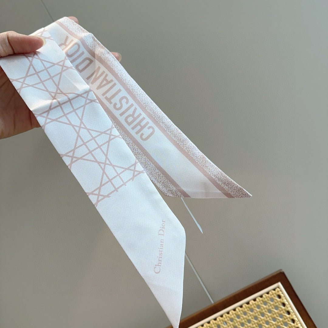 CD Twilly Mini Scarf 105cm  Light Pink Mulberry Silk 976505