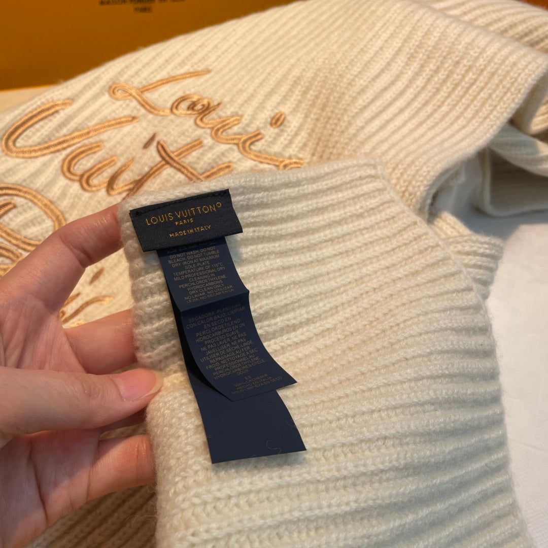 LV Exclusive  Scarf 180cm White Wool 978802