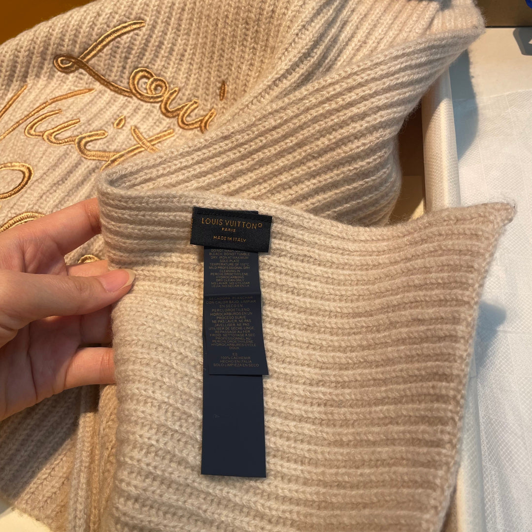 LV Exclusive Scarf 180cm Light Beige Wool 978803