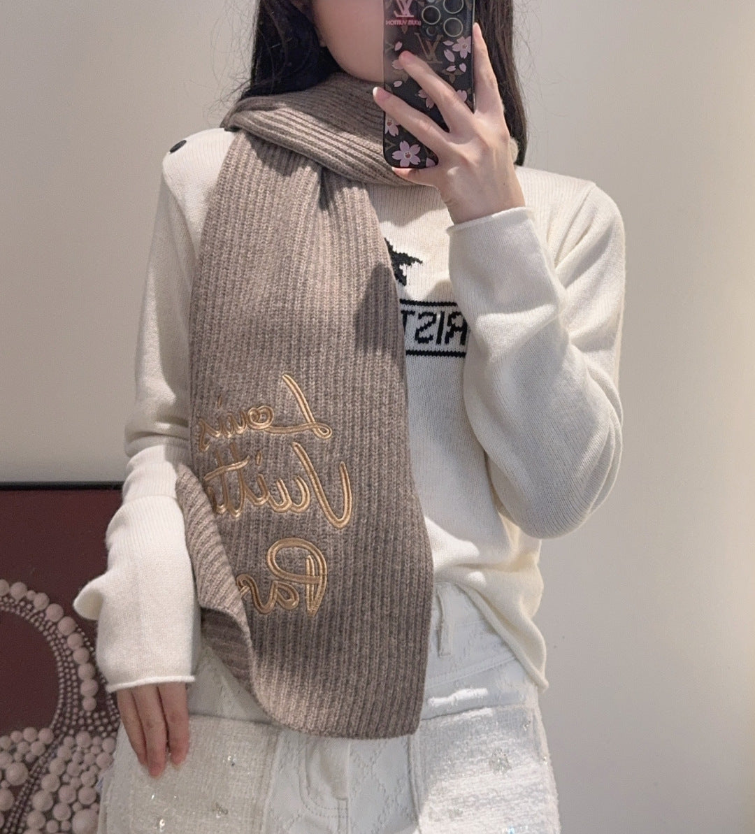 LV Exclusive Scarf 180cm Light Brown Wool 978804