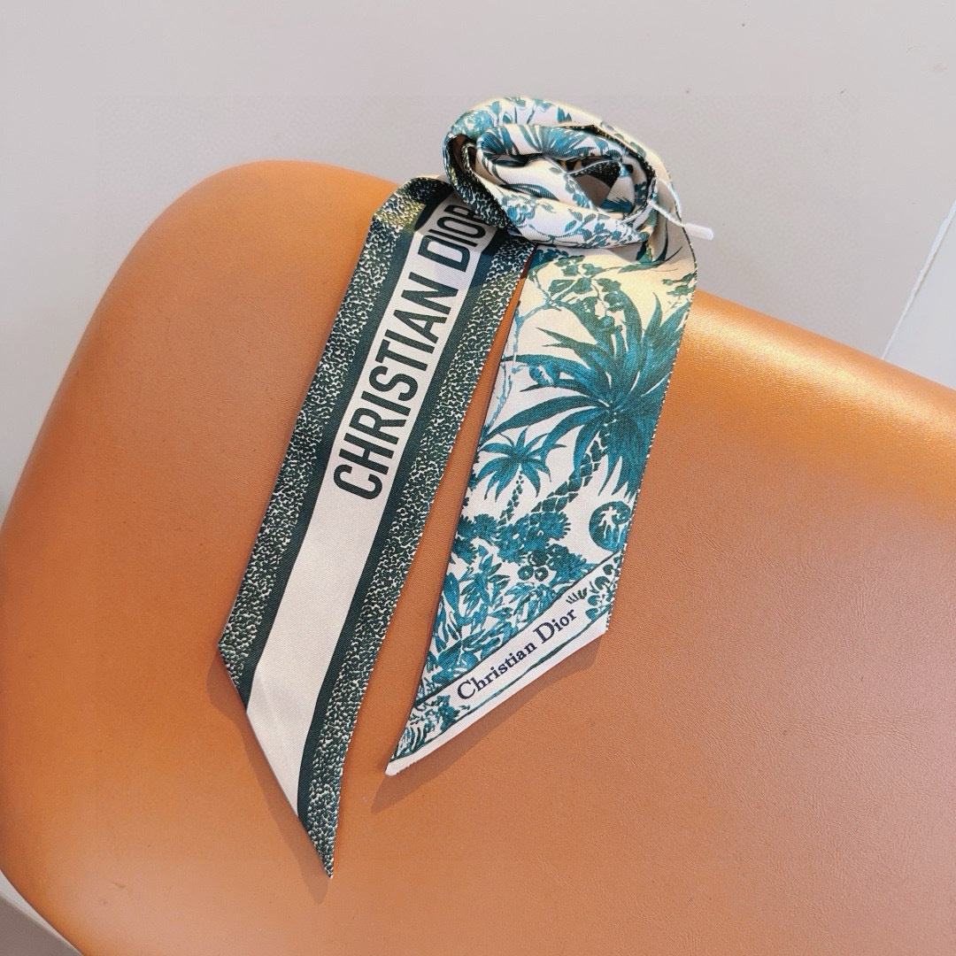 CD Twilly Mini Scarf 105cm Green Mulberry Silk 935273