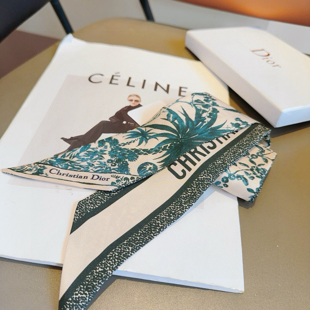 CD Twilly Mini Scarf 105cm Green Mulberry Silk 935273