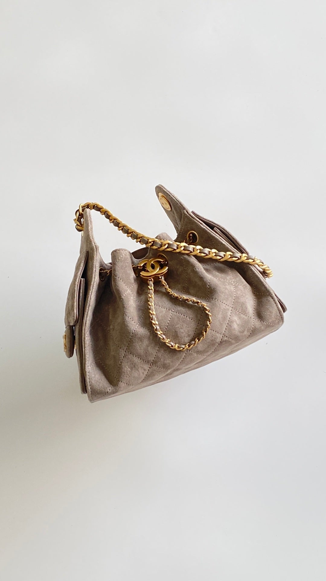 Chanel 2026 Hobo Bag 22cm Light Grey Suede