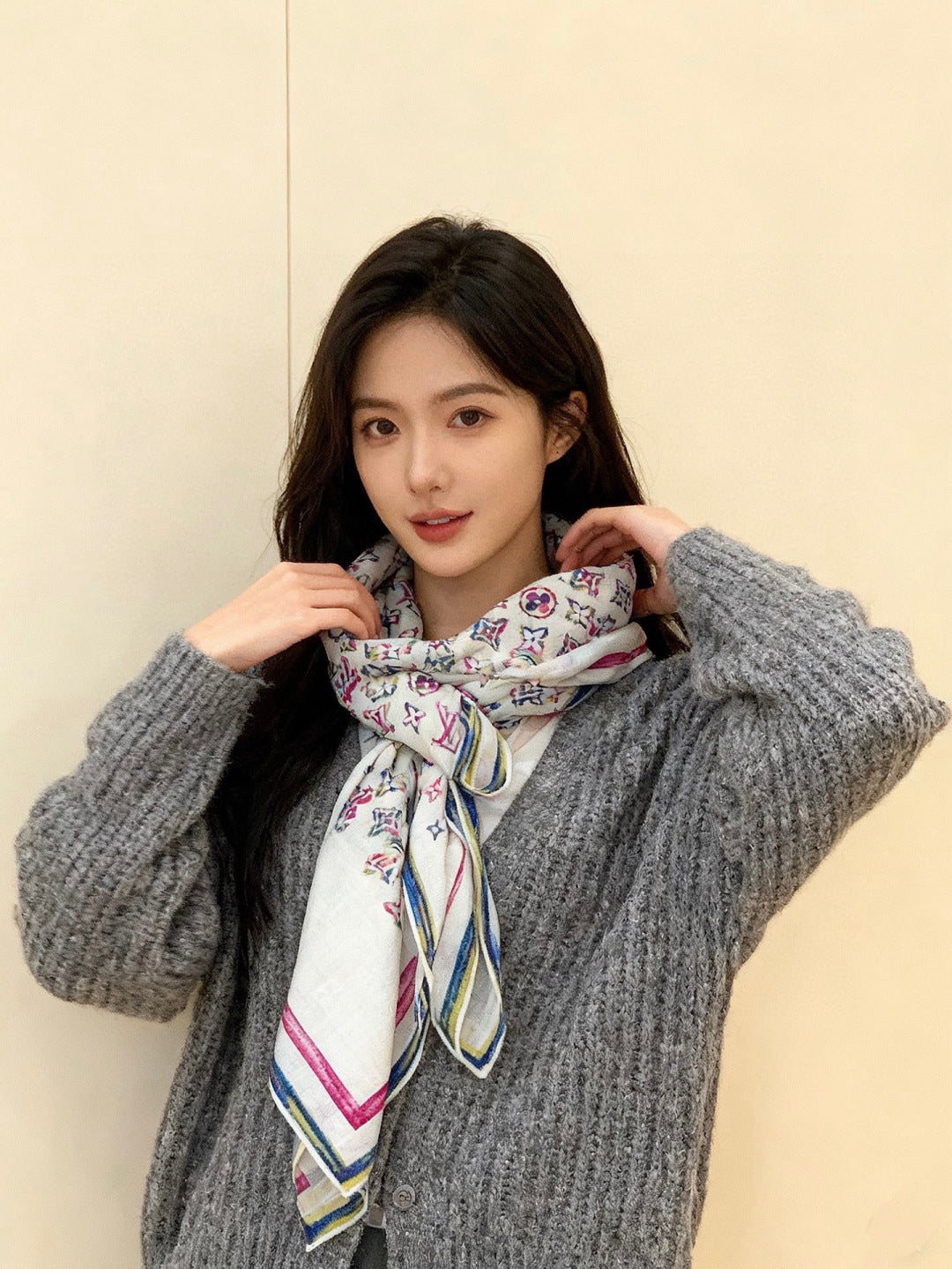 LV Double-Sided Shawl Scarf 135cm Ivory Pink Cashmere 968792