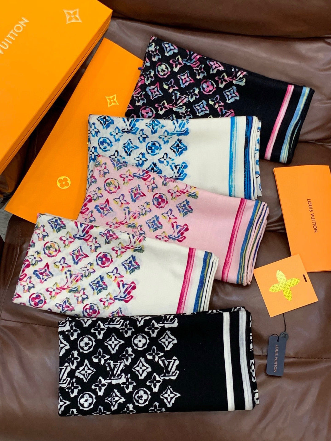 LV Double-Sided Shawl Scarf 135cm Ivory Pink Cashmere 968792