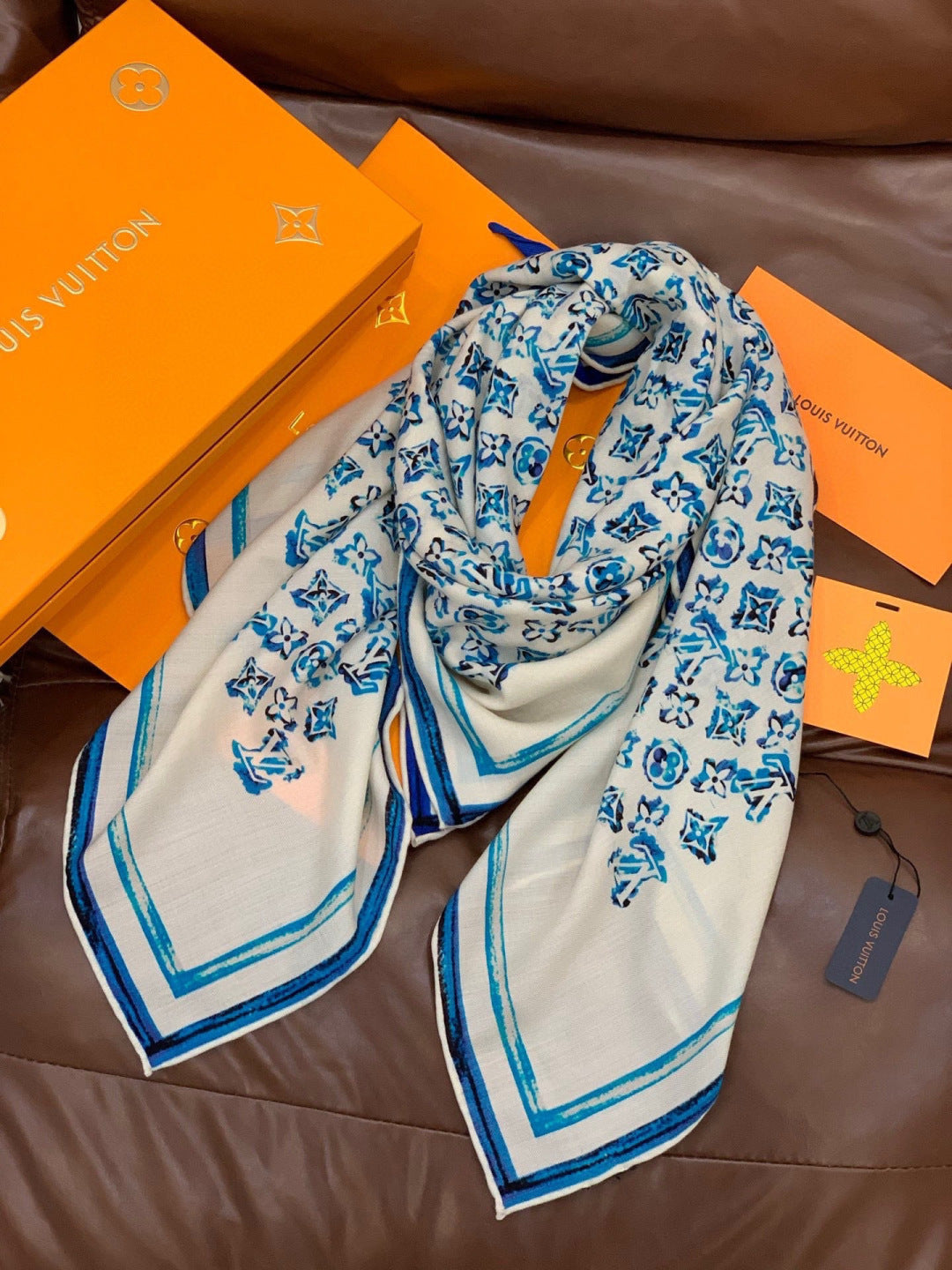 LV Double-Sided Shawl Scarf 135cm Ivory Blue Cashmere 968793