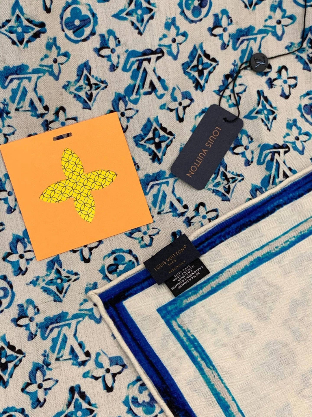 LV Double-Sided Shawl Scarf 135cm Ivory Blue Cashmere 968793