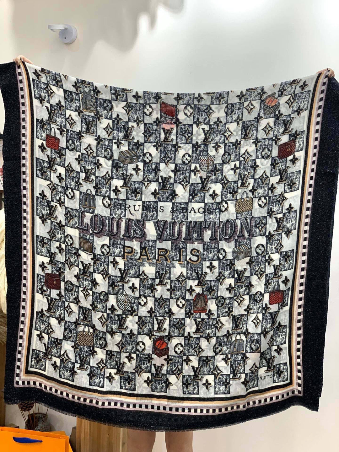 LV Monogram Scarf 200cm Black White Cashmere 969186