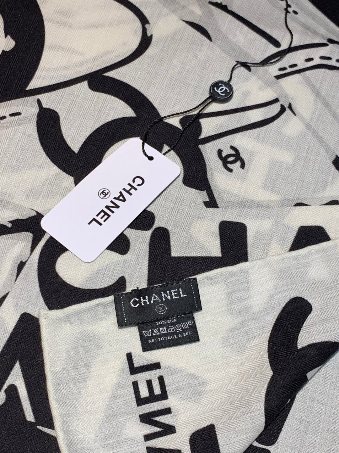 CC 25 Reversible Scarf 135cm Black White Cashmere 970901