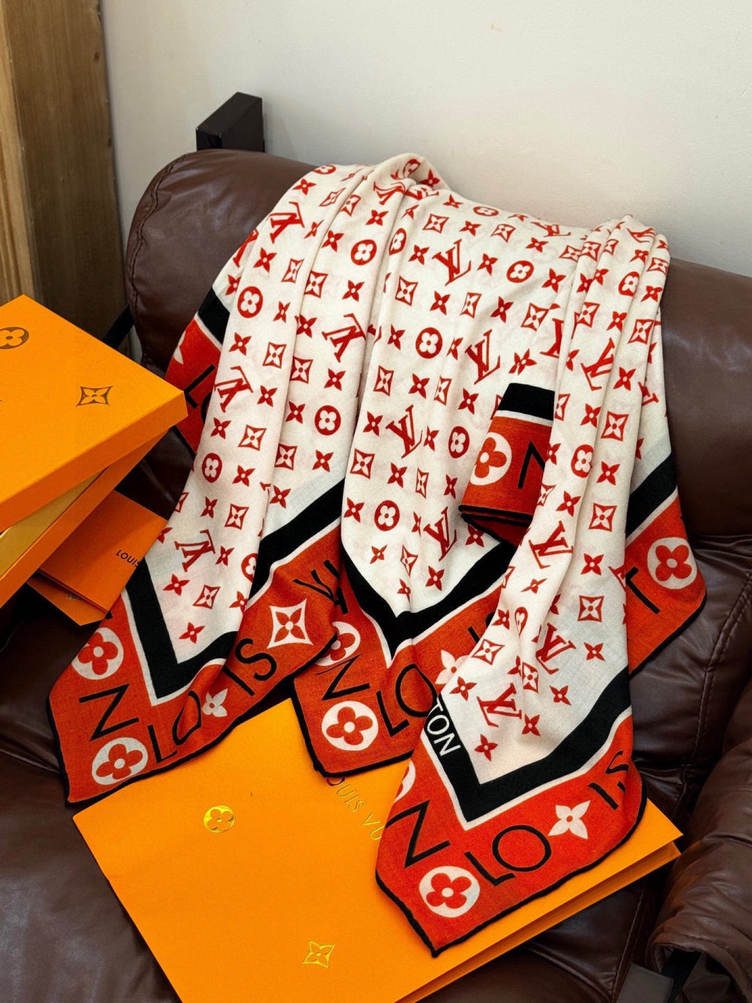 LV Velvet Square Scarf 135cm White Orange Cashmere 970947