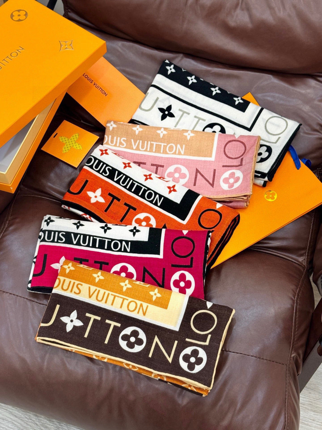 LV Velvet Square Scarf 135cm White Orange Cashmere 970947