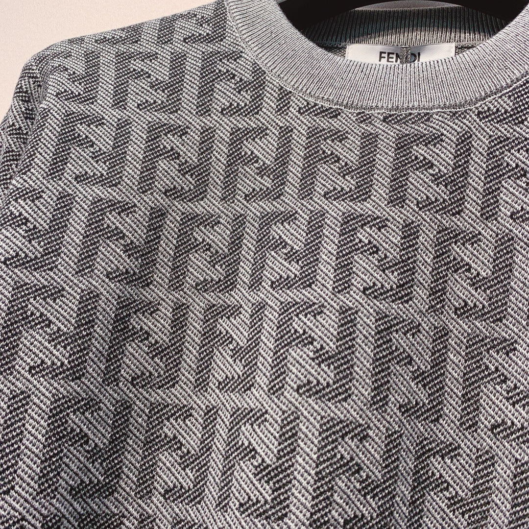 Fendi 25 Sweater Grey Monogram Woool 0002