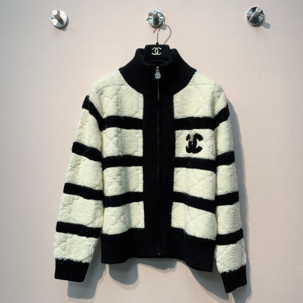 Chanel 25 Stand Collar Striped Knit Zipper Cardigan Black and White Wool 317967