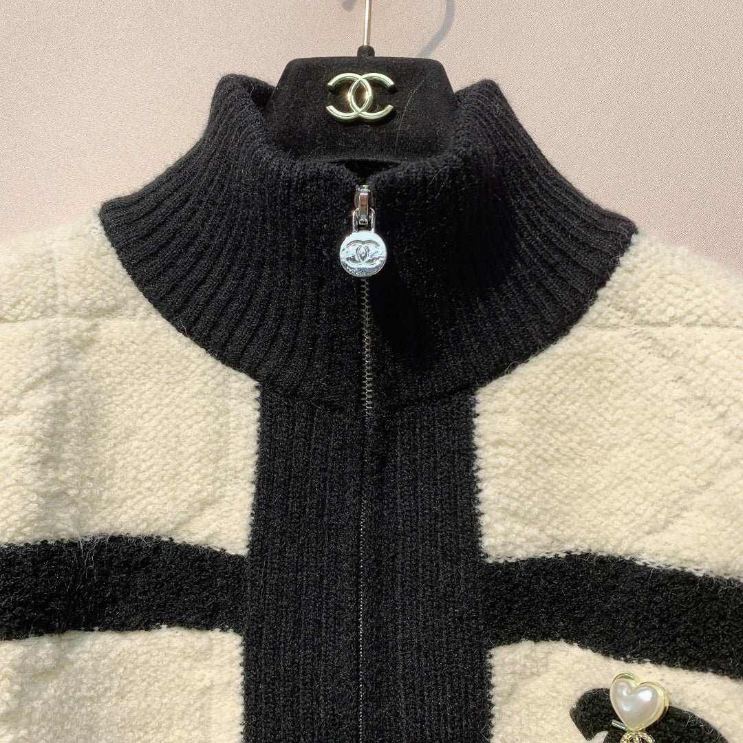 Chanel 25 Stand Collar Striped Knit Zipper Cardigan Black and White Wool 317967