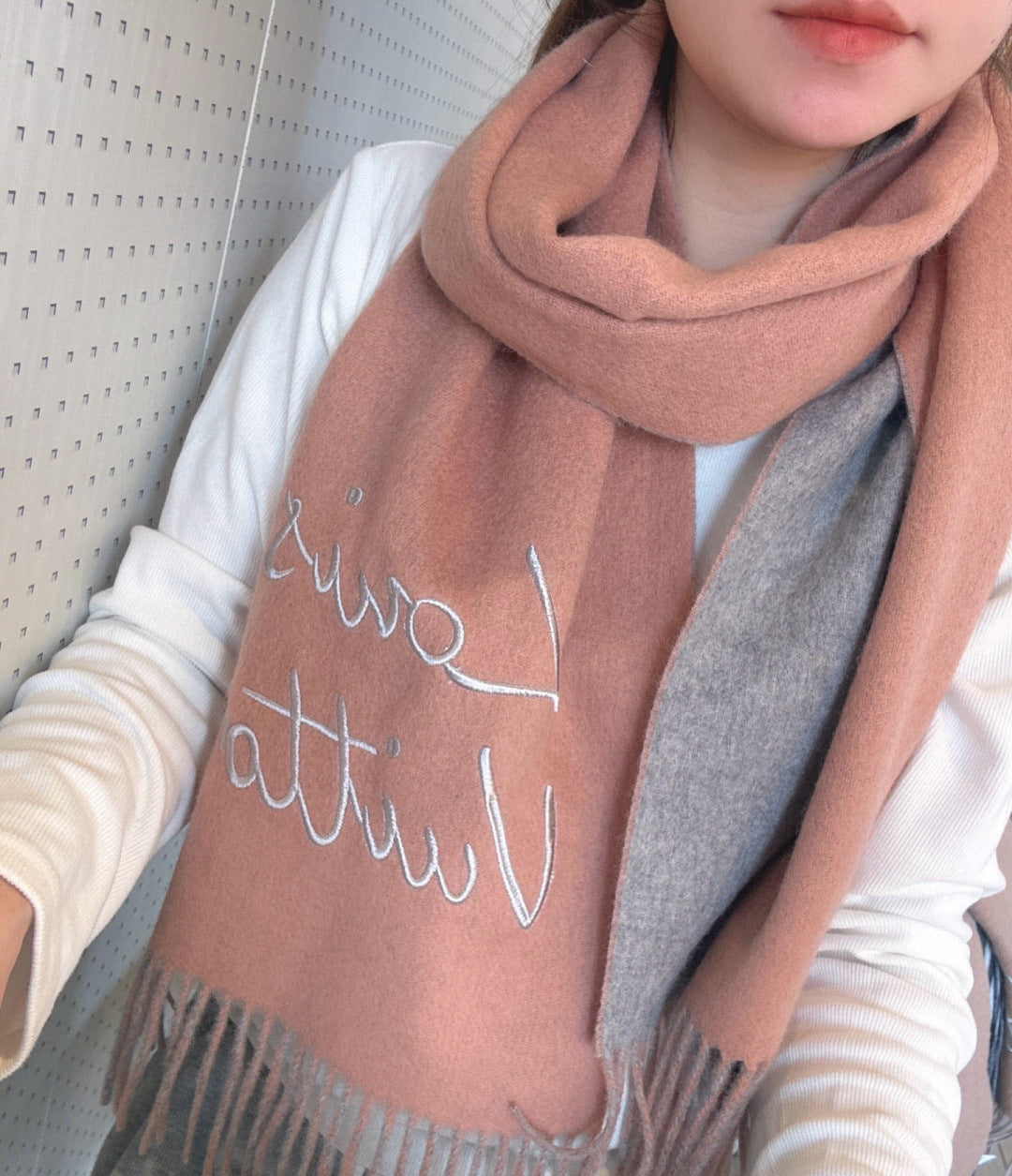 LV Reversible Scarf 180cm Pink Gray Sheep Wool 978753