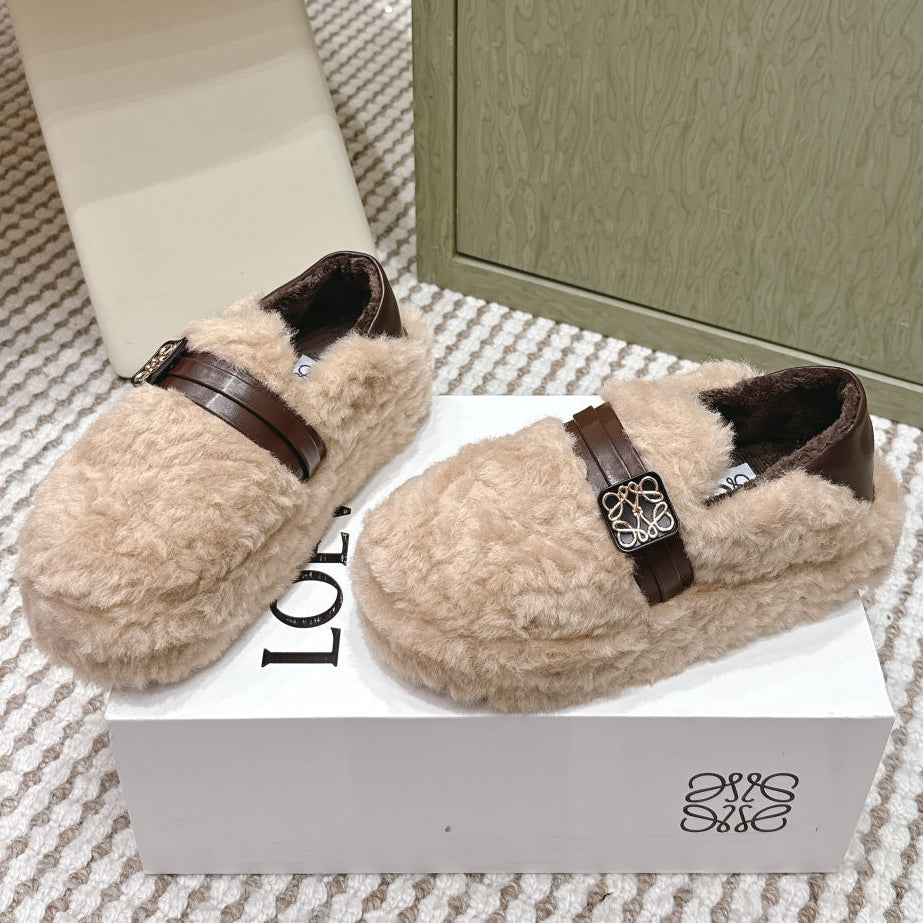 Loewe 2025 Slipper With A Buckle Strap Beige Fur Leather 556053
