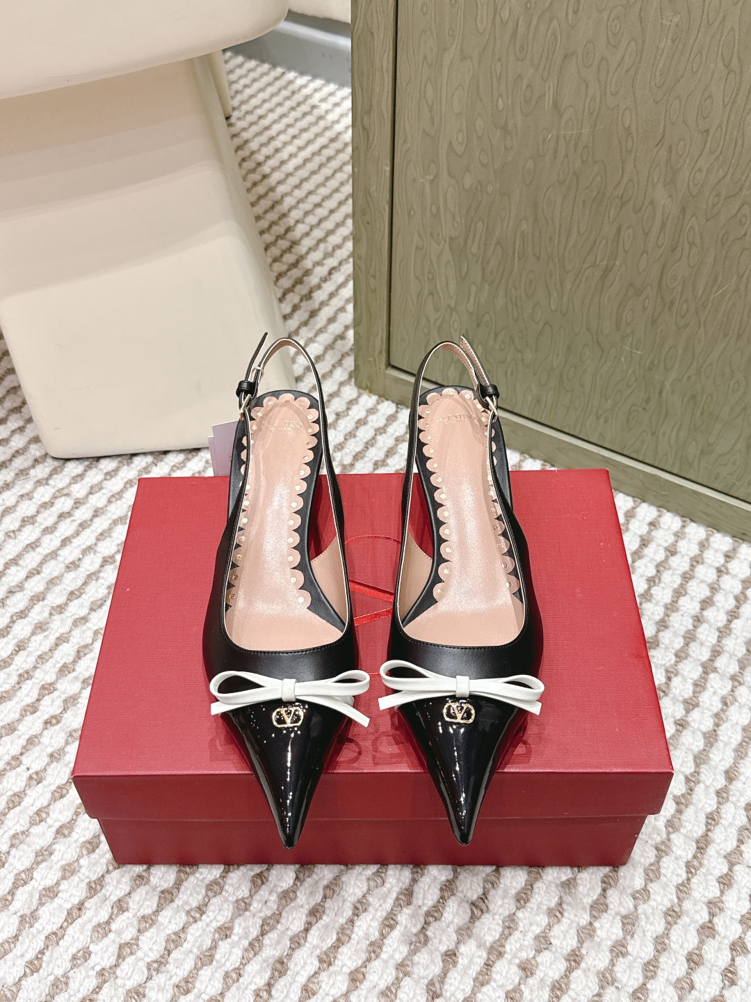VT 26s Slingback 45 Black Patent Calfskin 612241